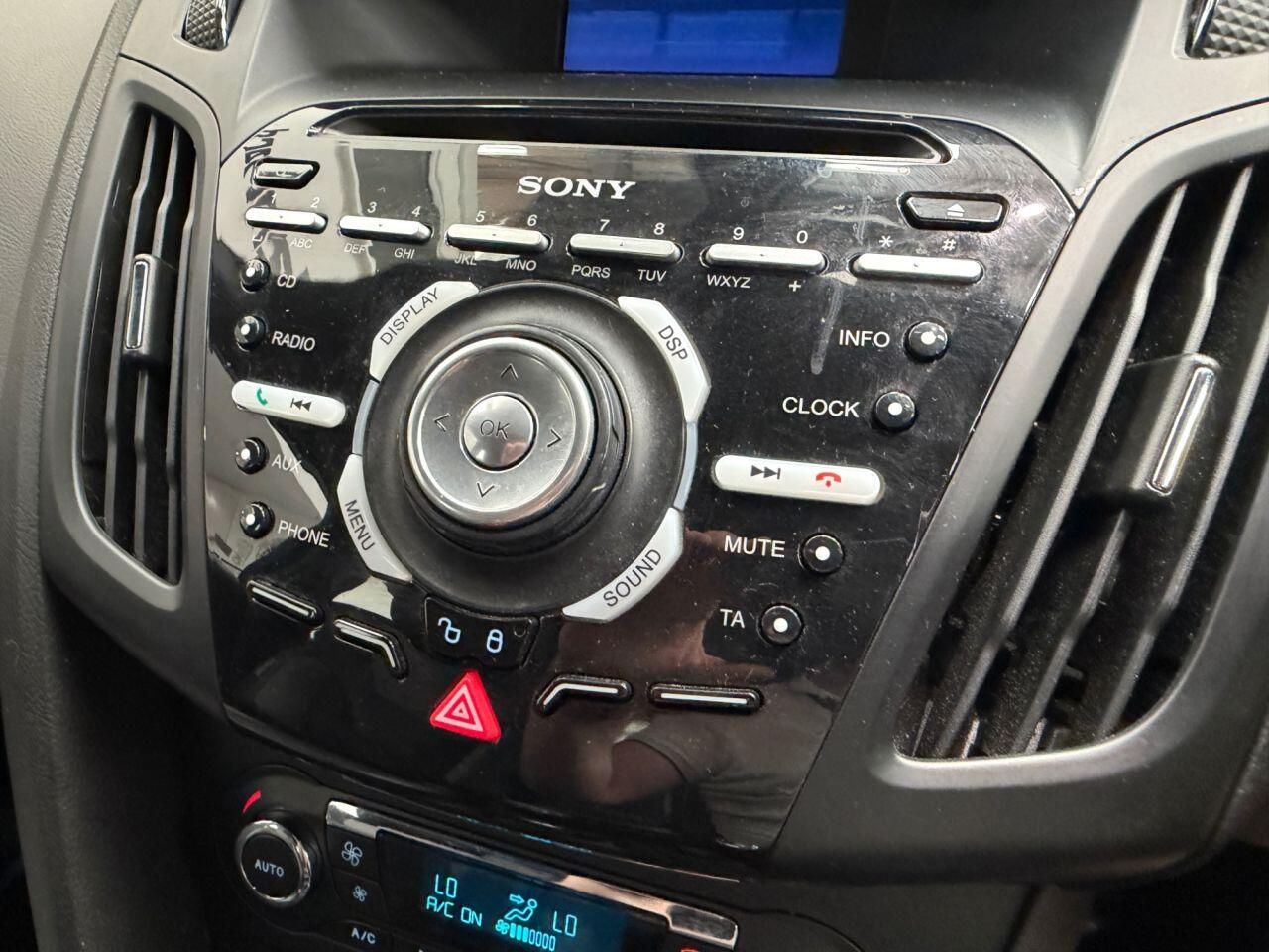 Ford Focus view 24