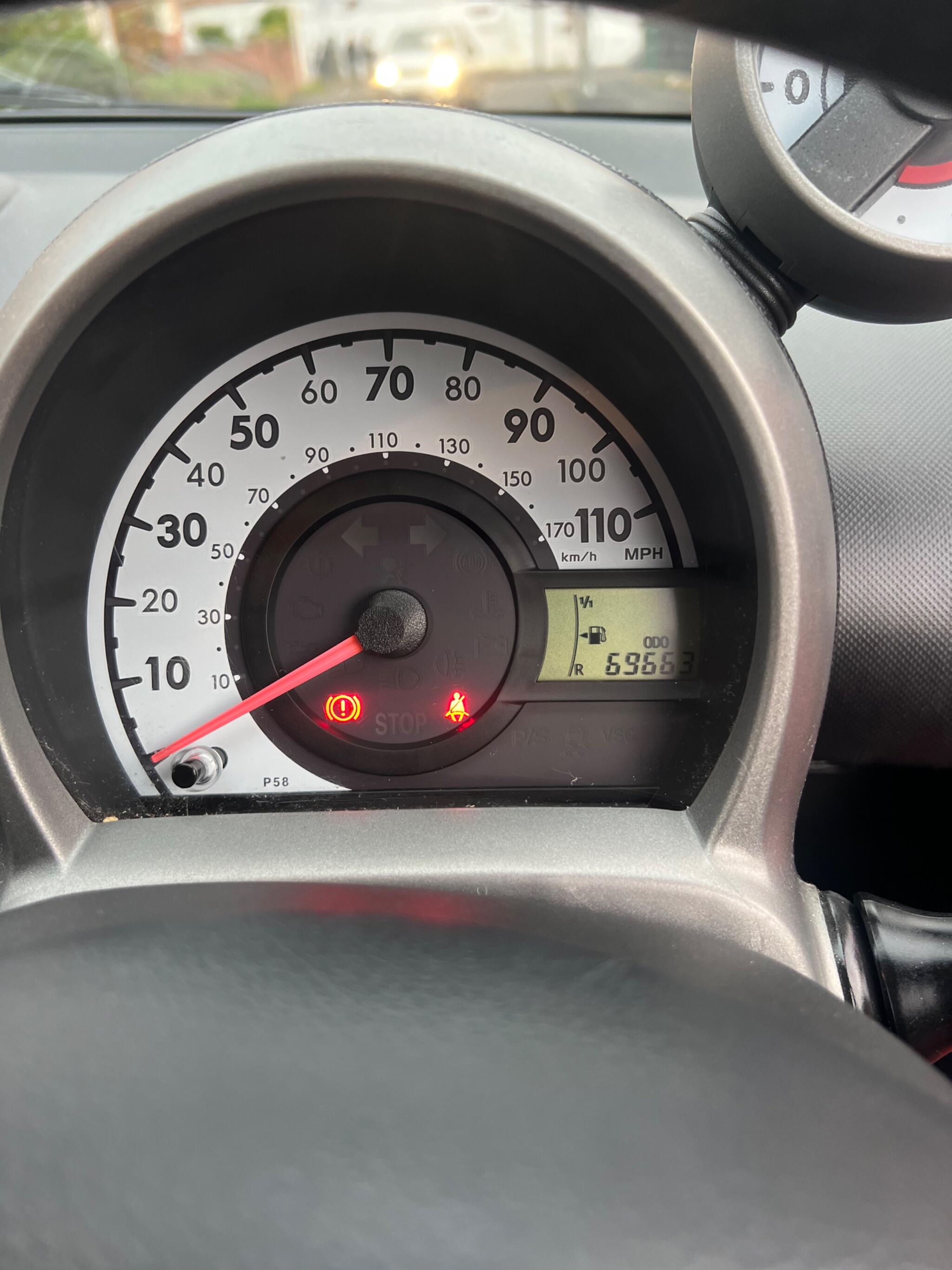 2014 Toyota AYGO image 19