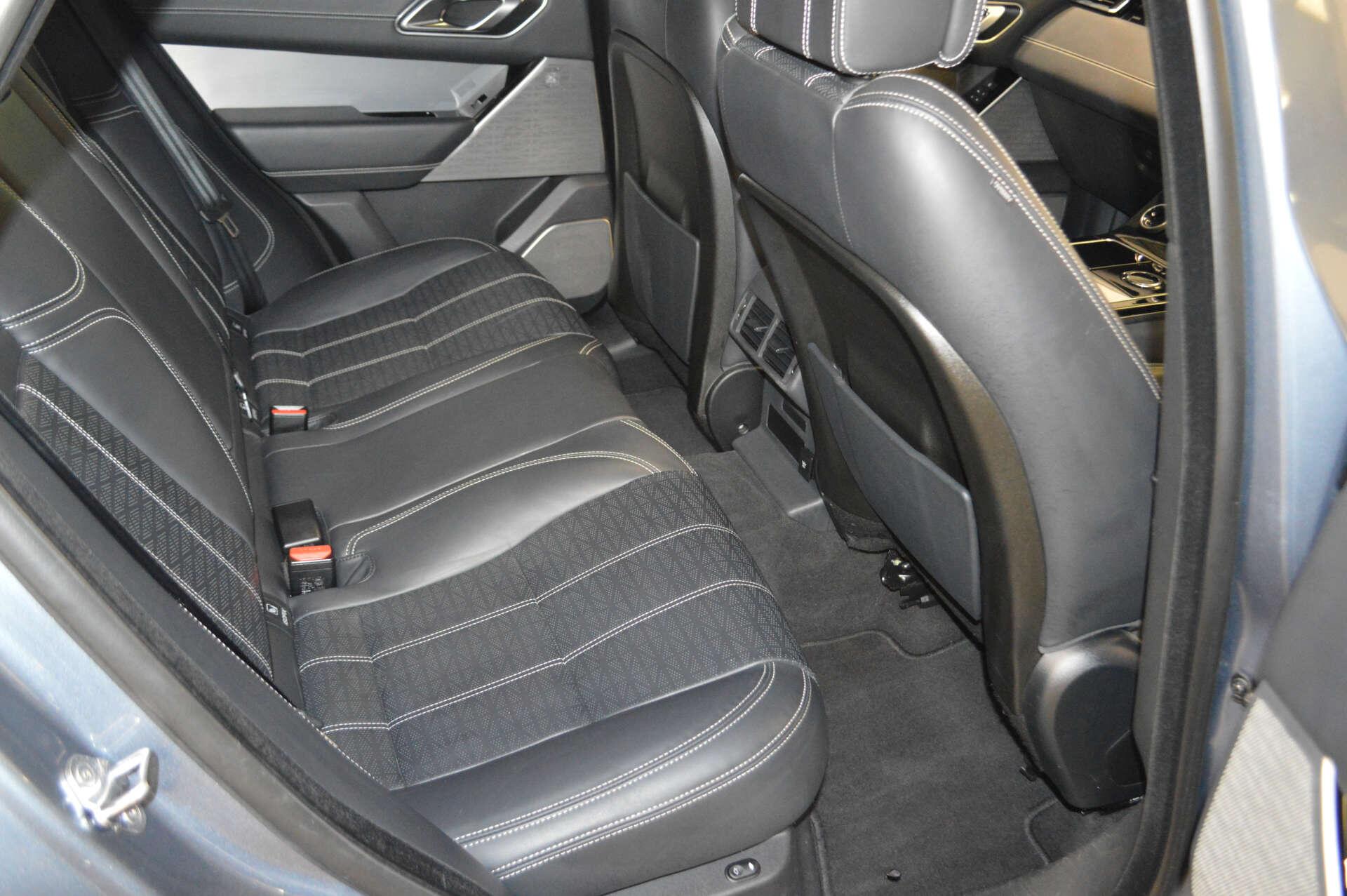 Land Rover Range Rover Velar view 23