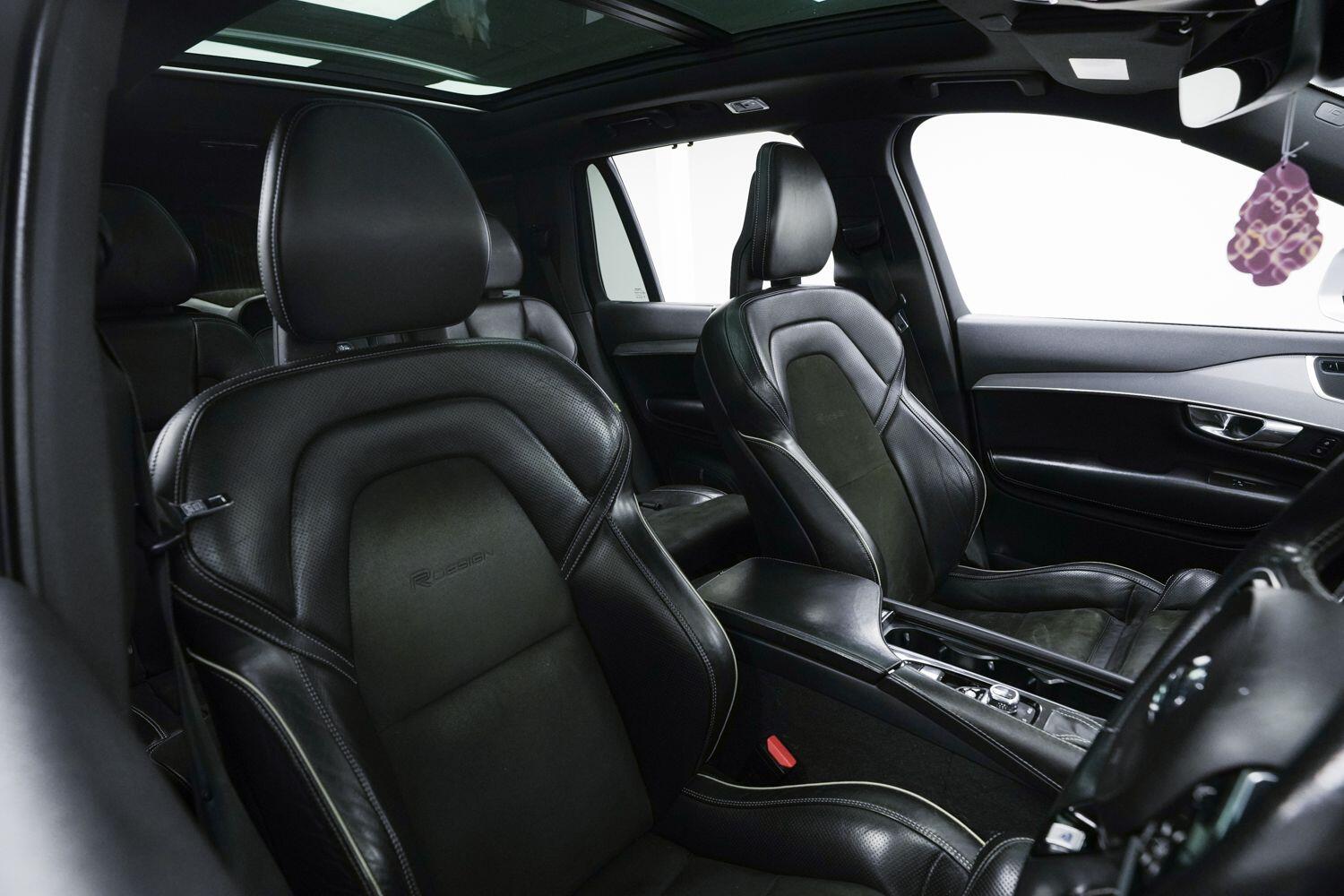 Volvo XC90 view 8