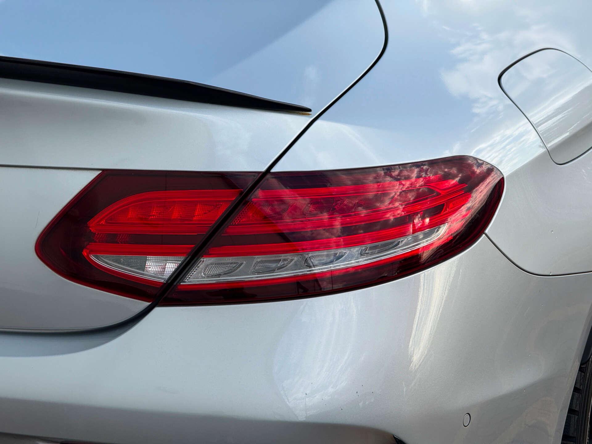 Mercedes-Benz C Class view 18