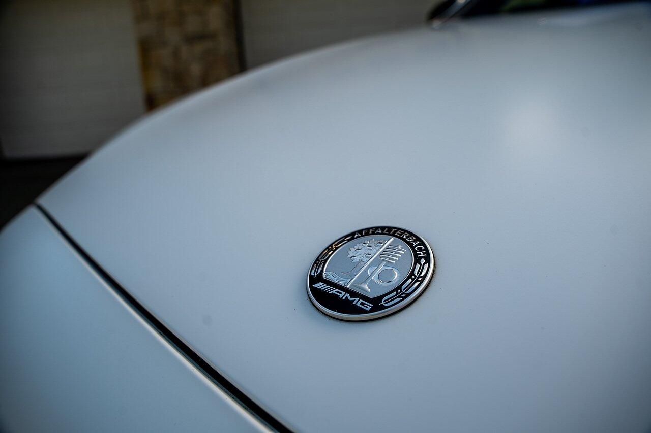 Mercedes-Benz S-Class view 32