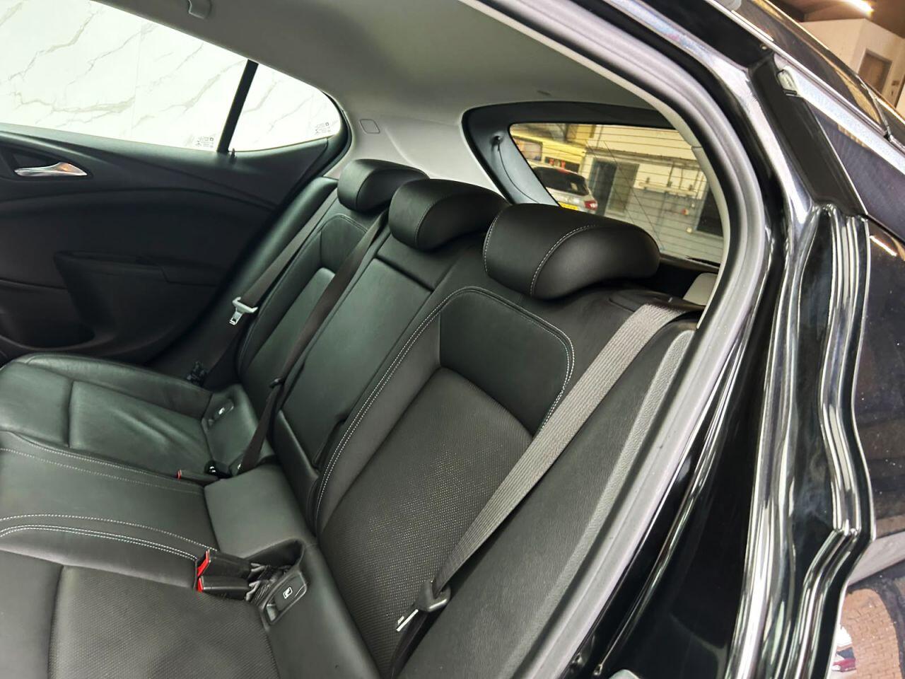 Vauxhall Astra view 20