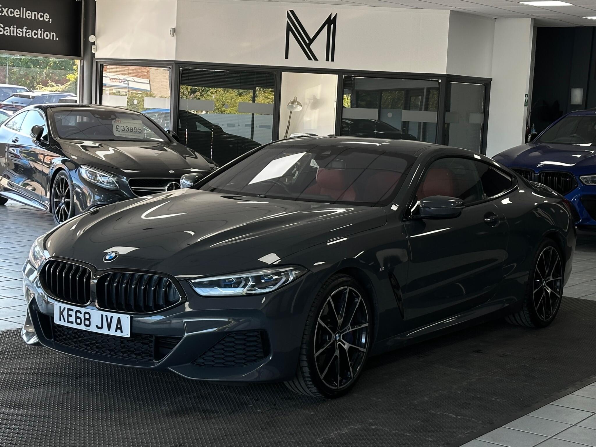 BMW 8 Series view 8