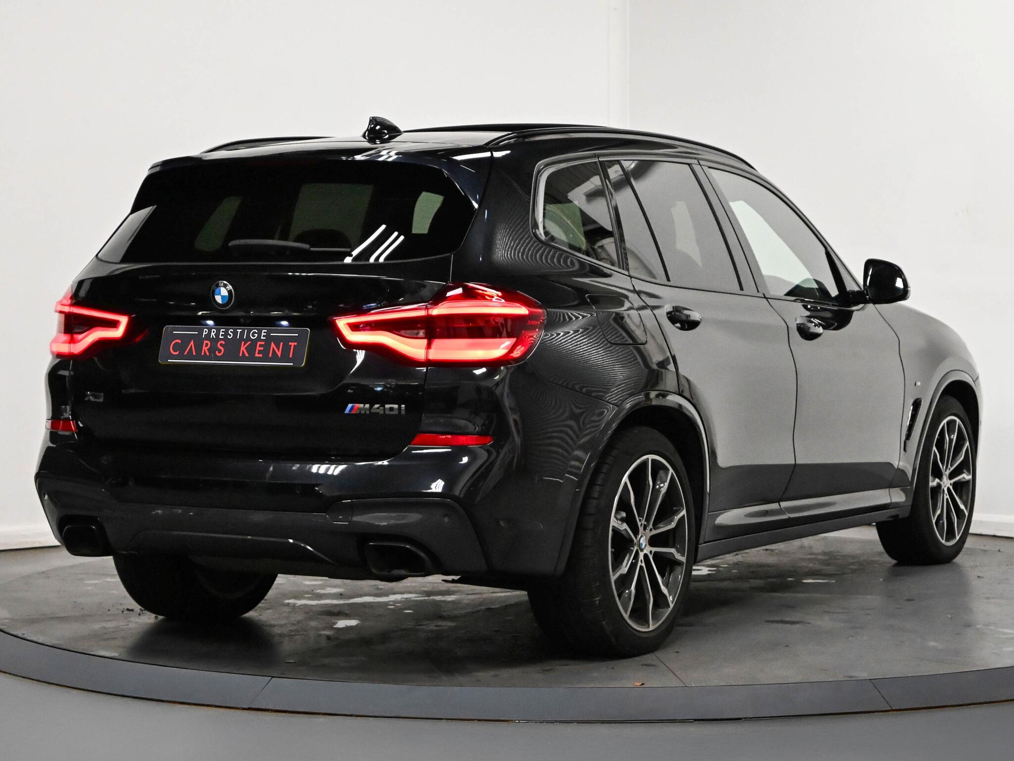 BMW X3 view 26