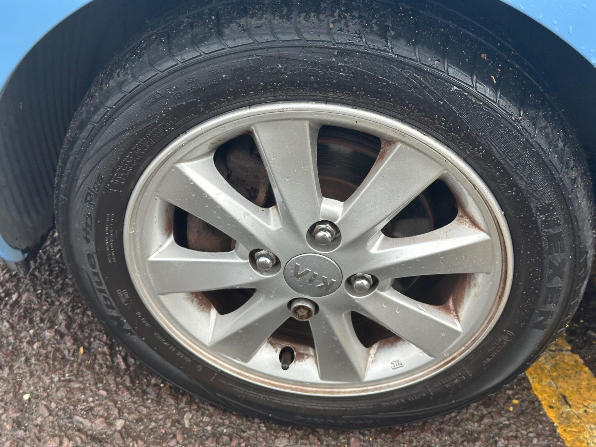 Kia Picanto view 7