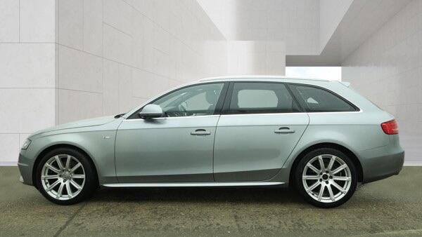 Audi A4 Avant view 6