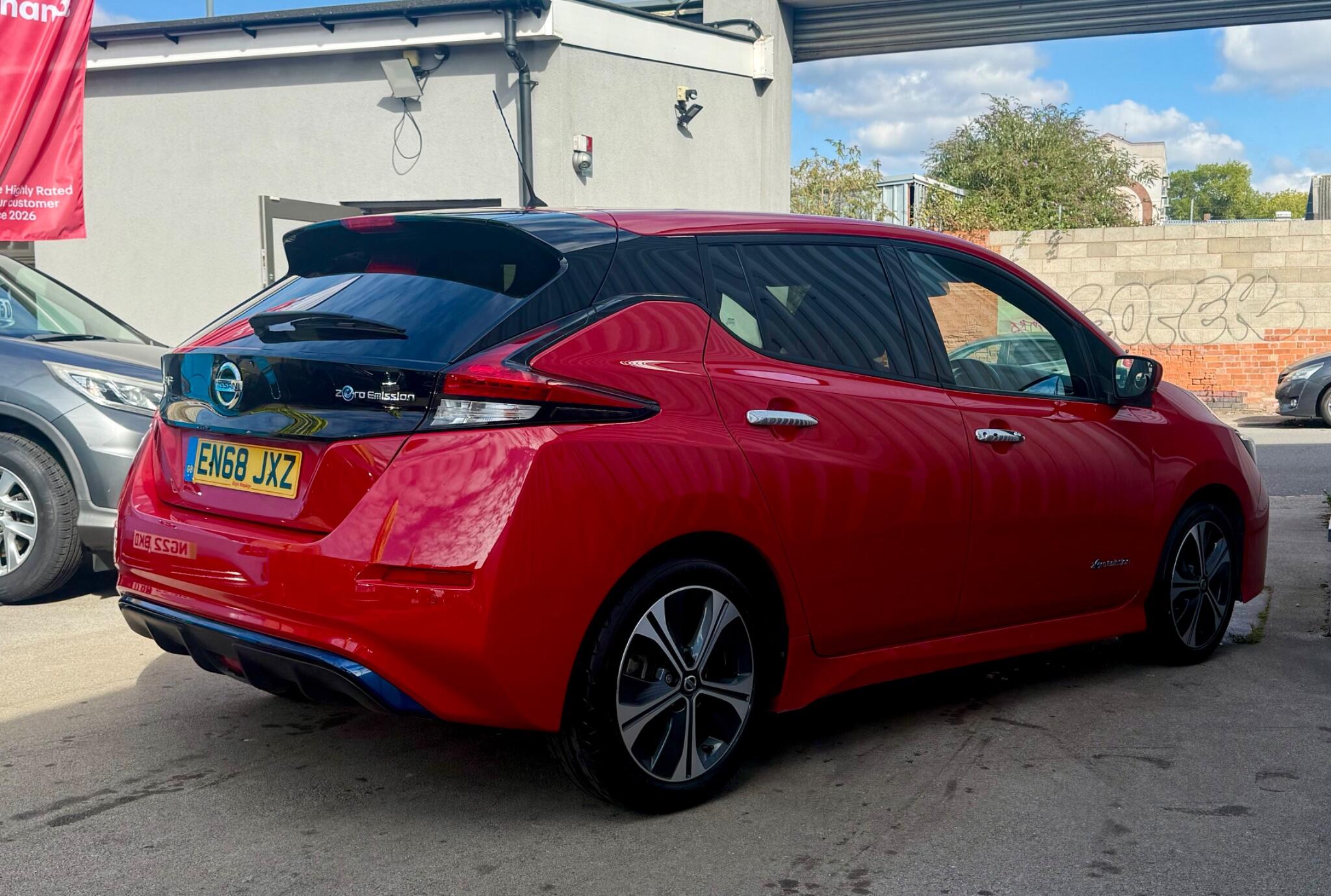 Nissan Leaf view 8