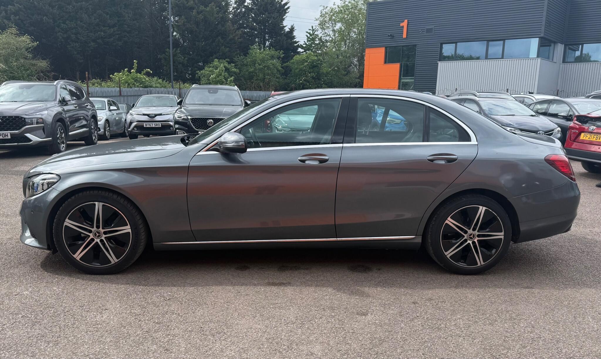 Mercedes-Benz C Class view 10