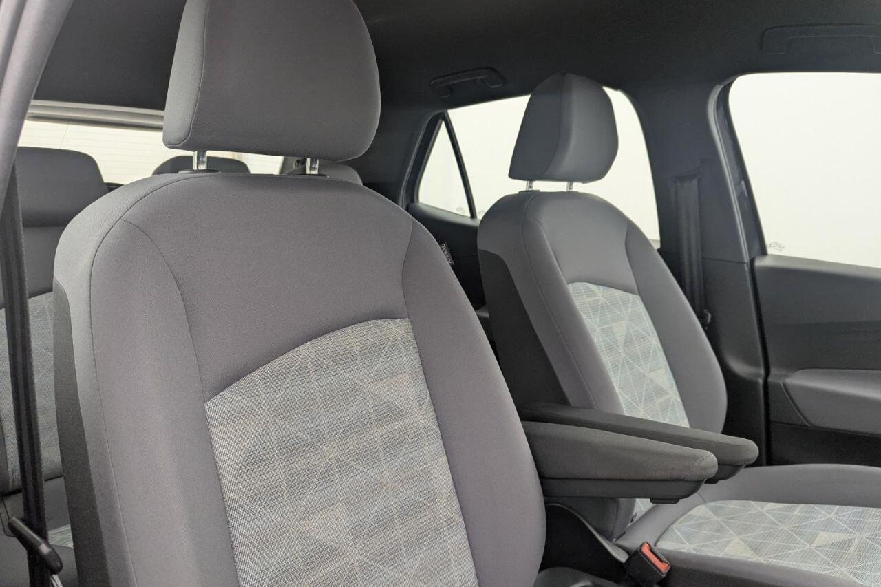 Volkswagen ID.3 view 15