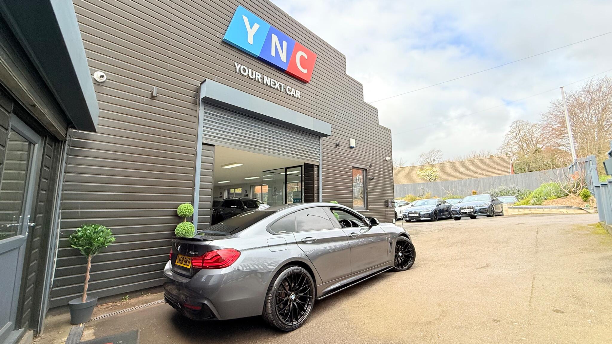 BMW 4 Series view 22