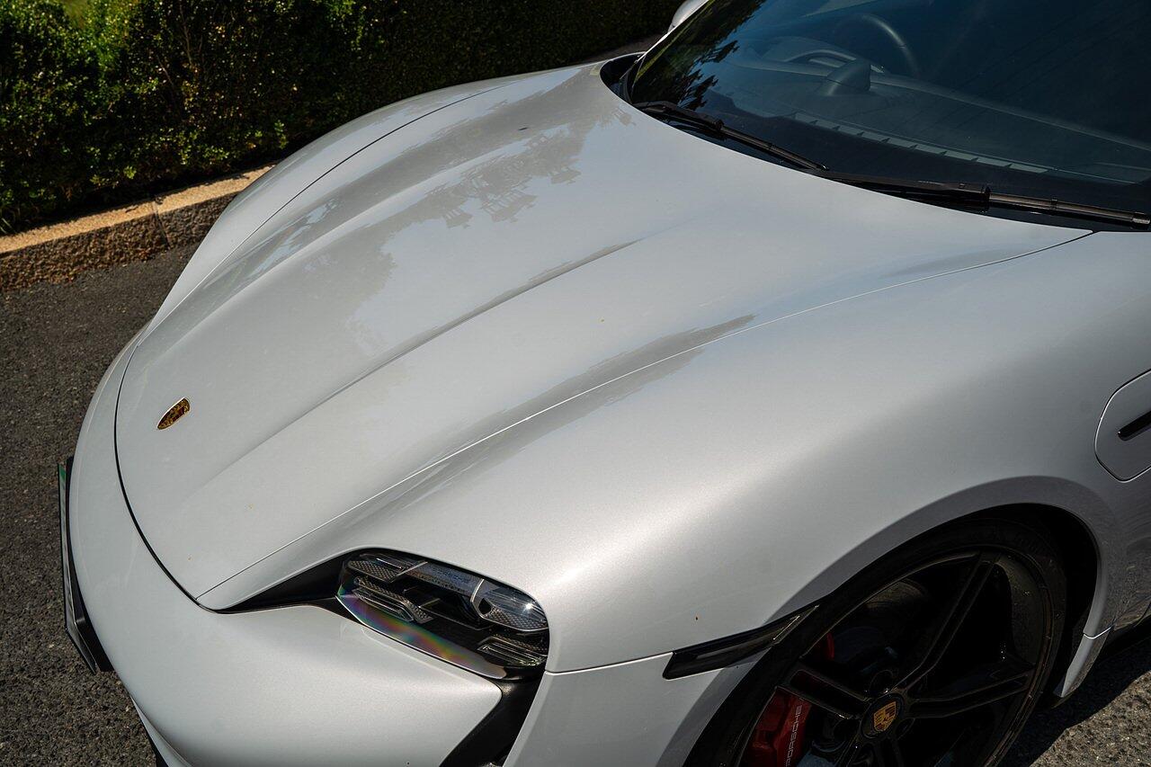 Porsche Taycan view 35