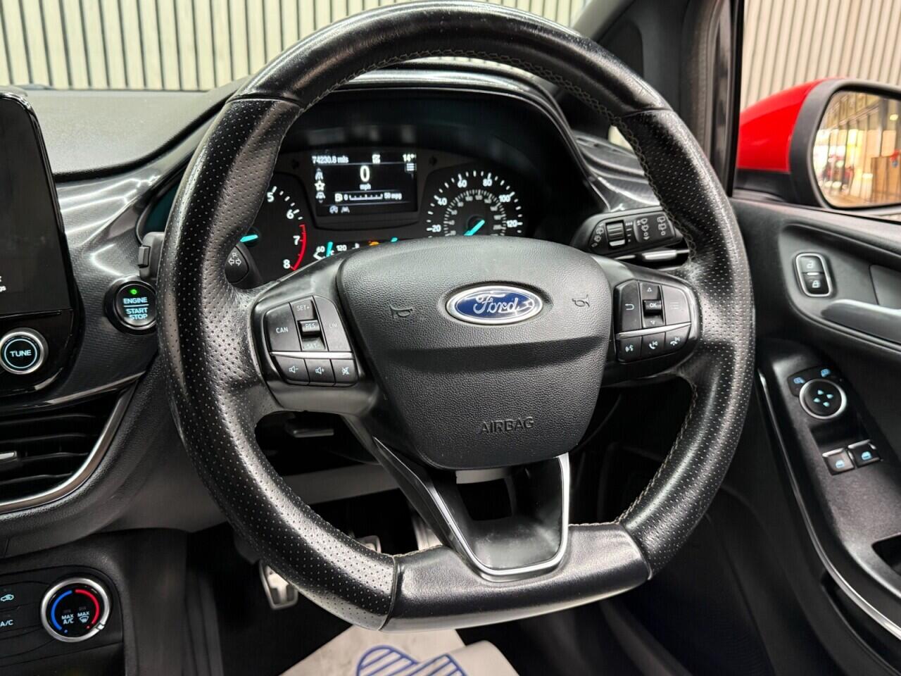 Ford Fiesta view 9