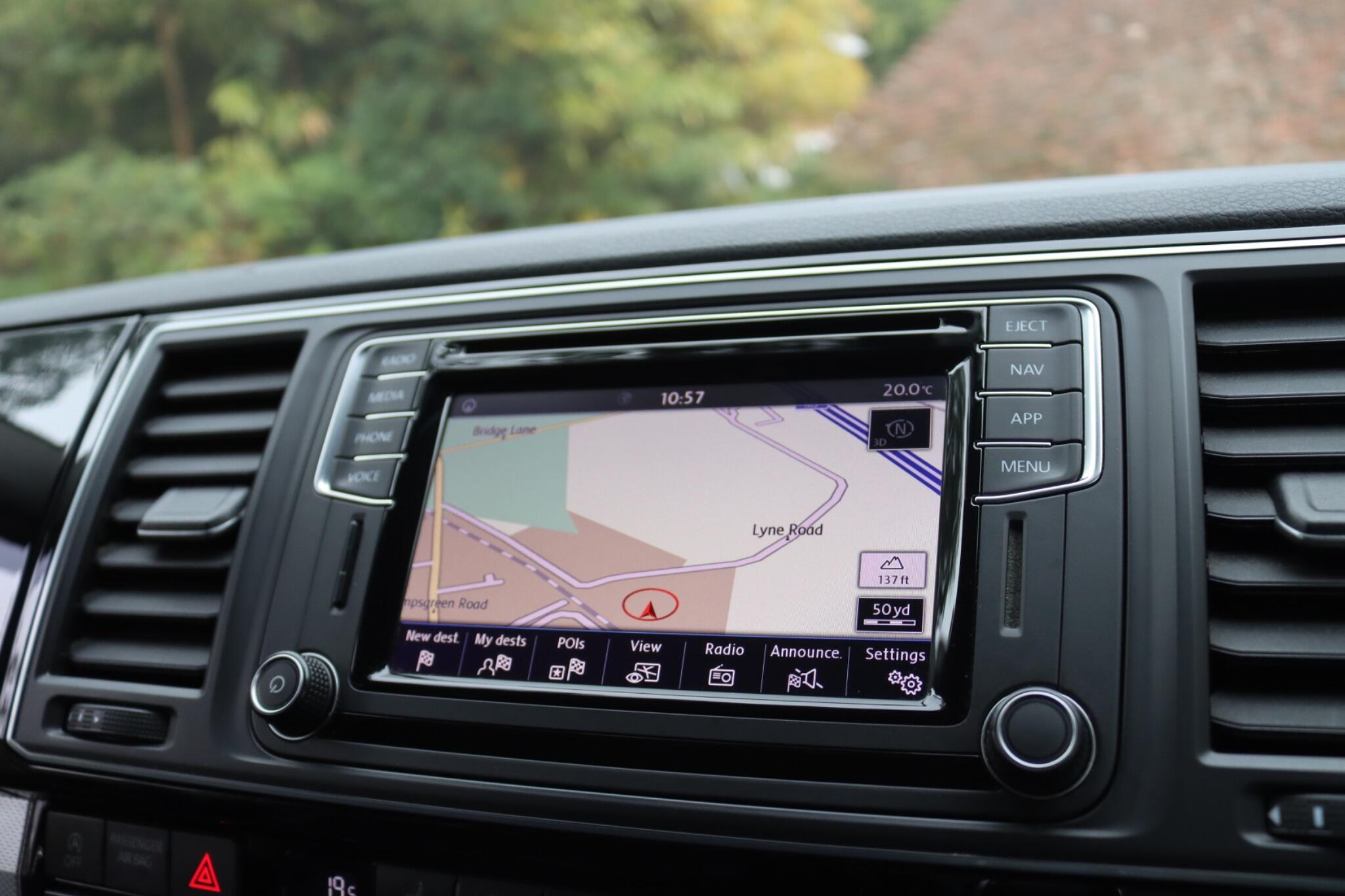 Volkswagen Caravelle view 43