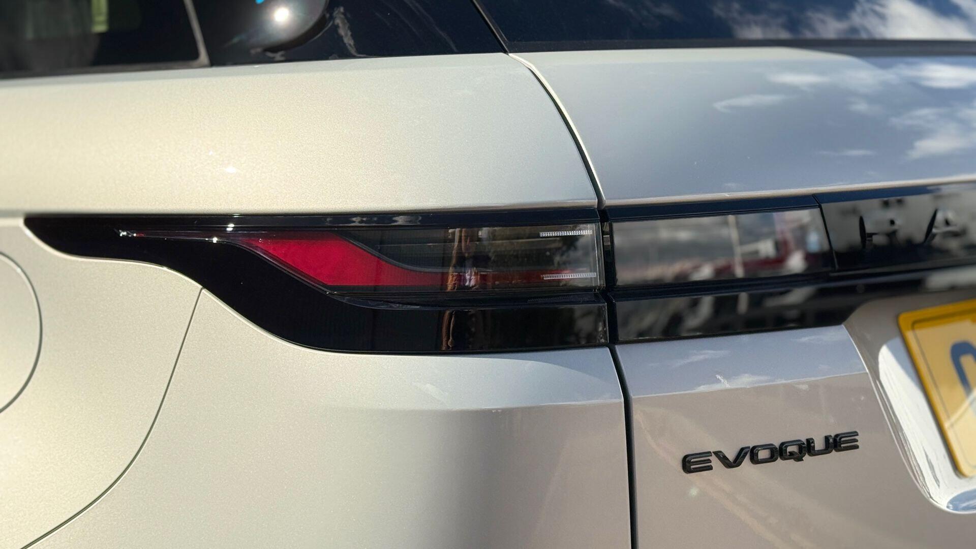 Land Rover Range Rover Evoque view 20