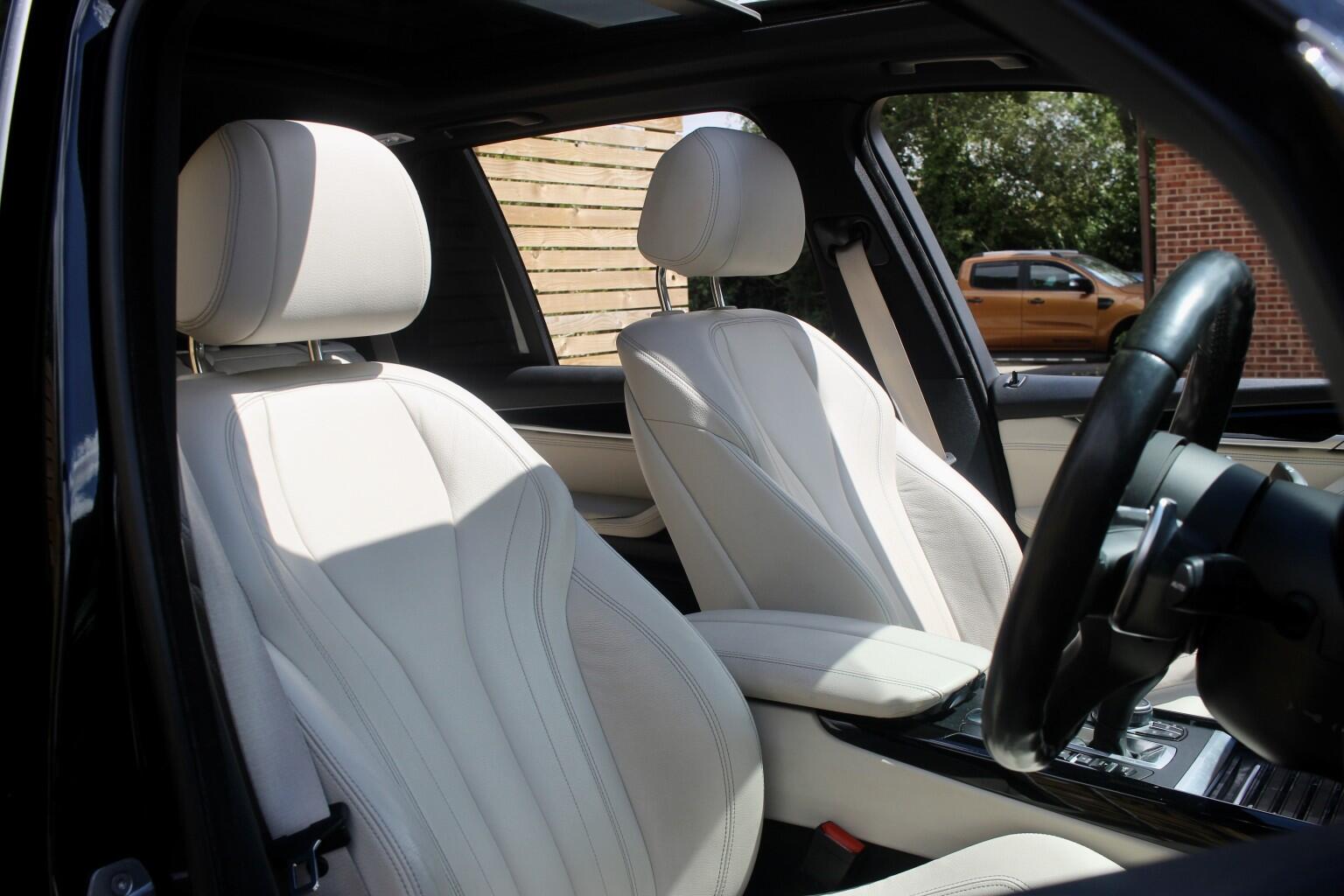 BMW X5 view 9