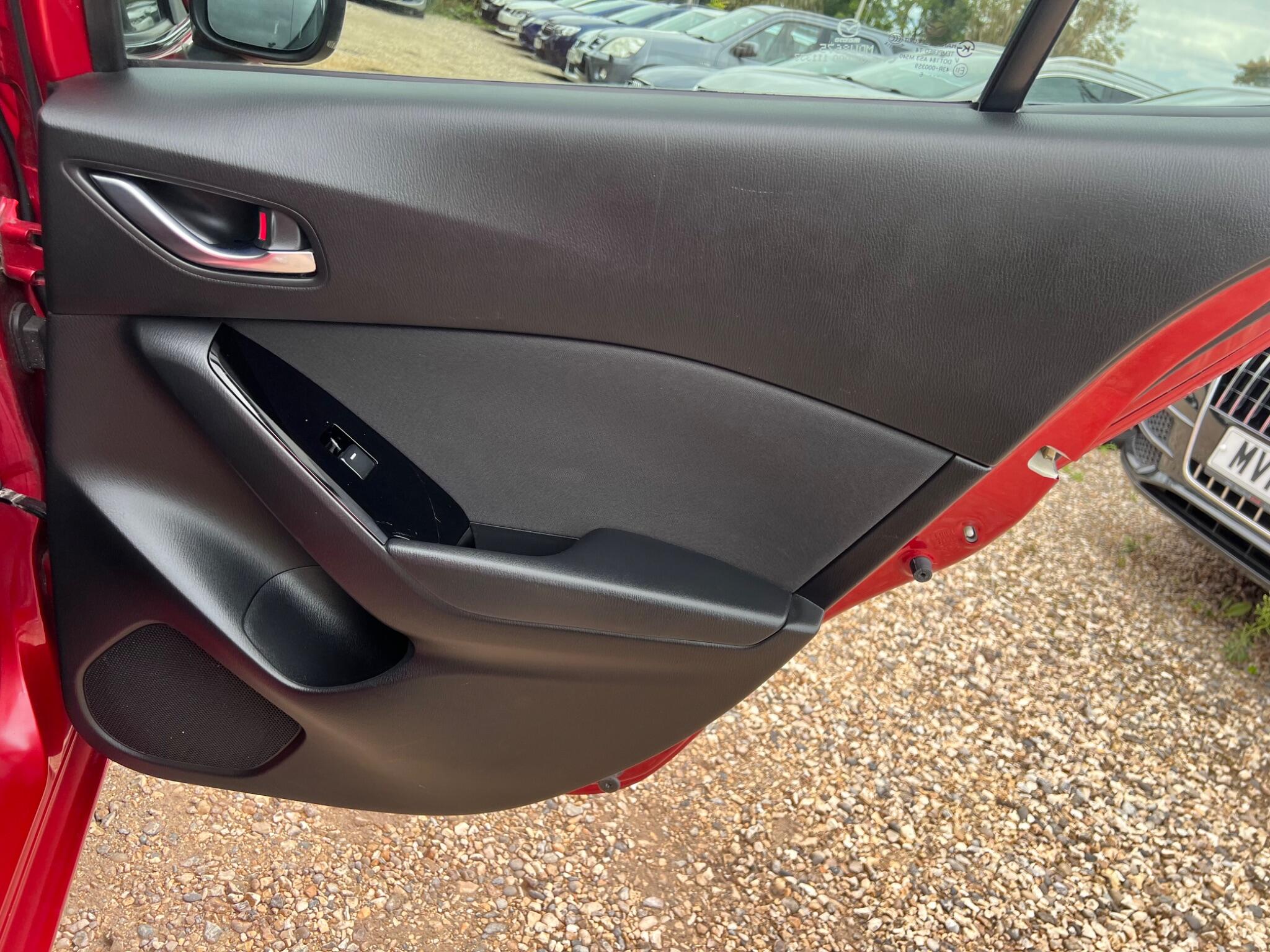 Mazda Mazda3 view 55