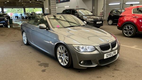 BMW 3 Series view 3