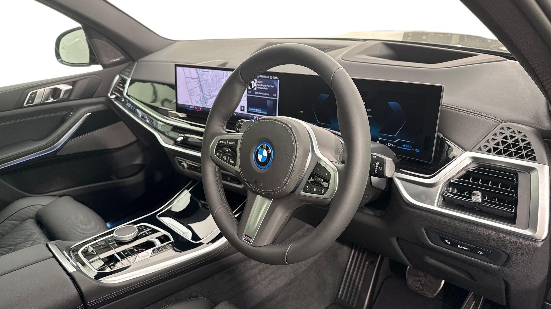 BMW X5 view 6