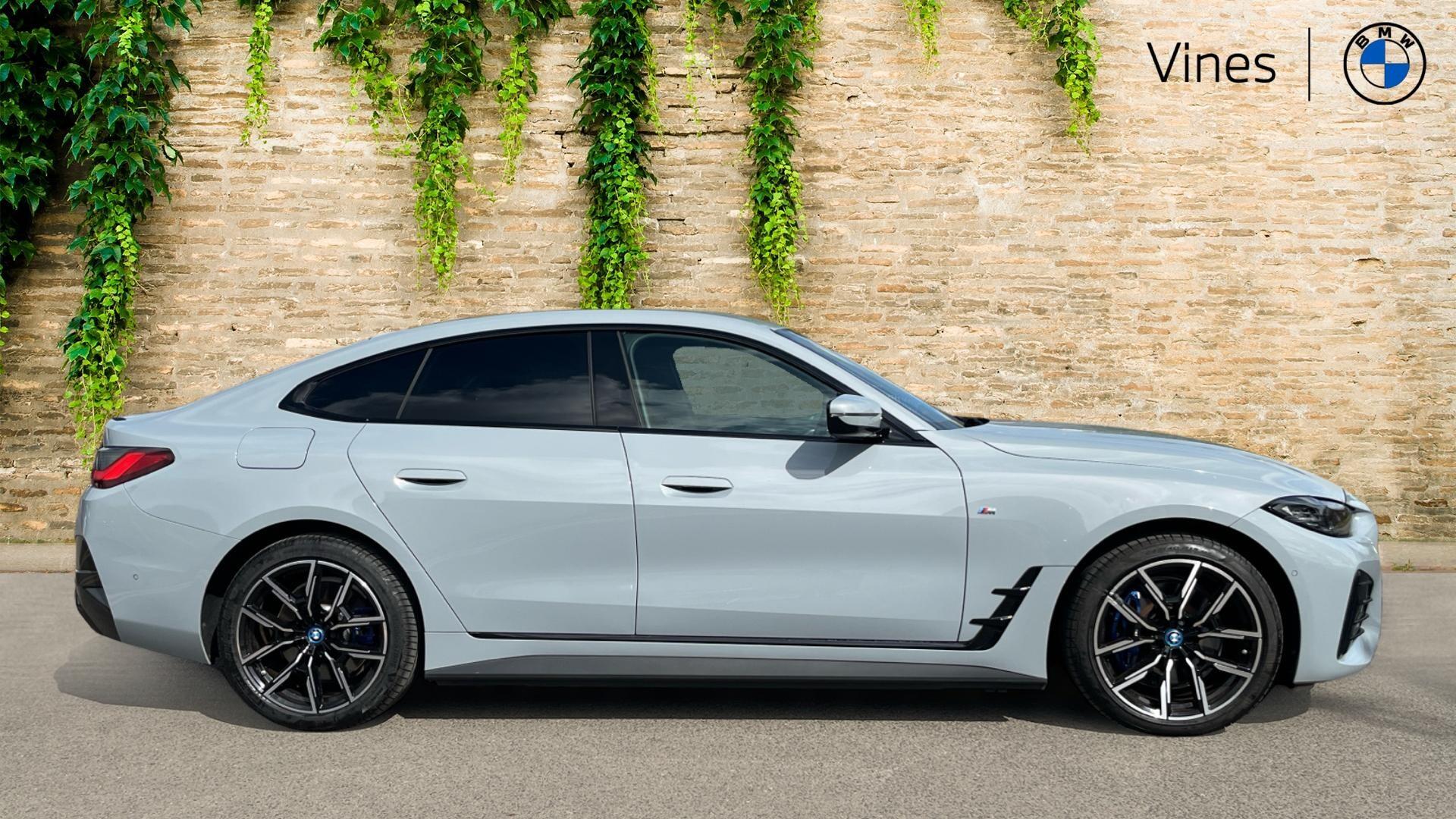 BMW i4 view 3