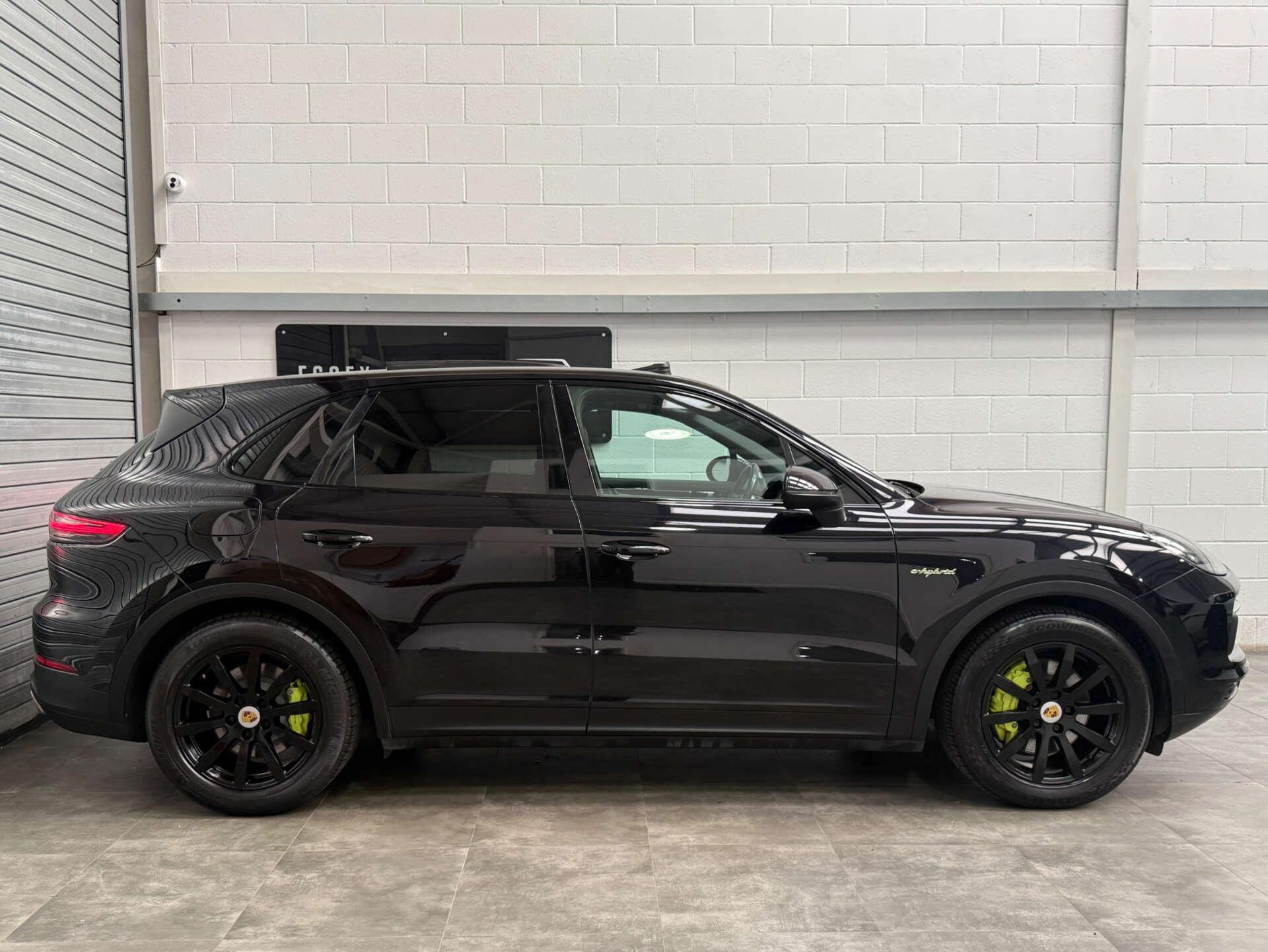 Porsche Cayenne view 5