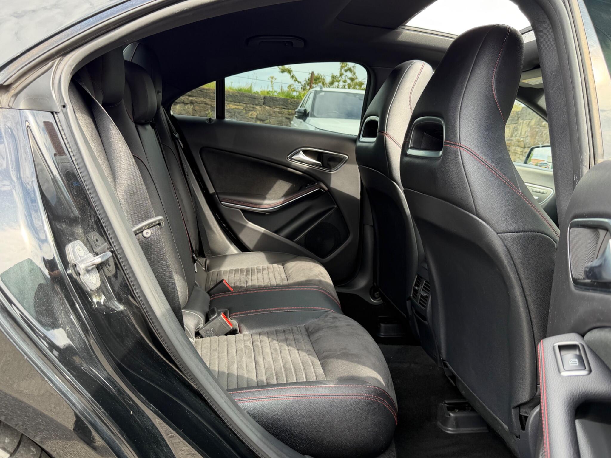 Mercedes-Benz Cla view 22