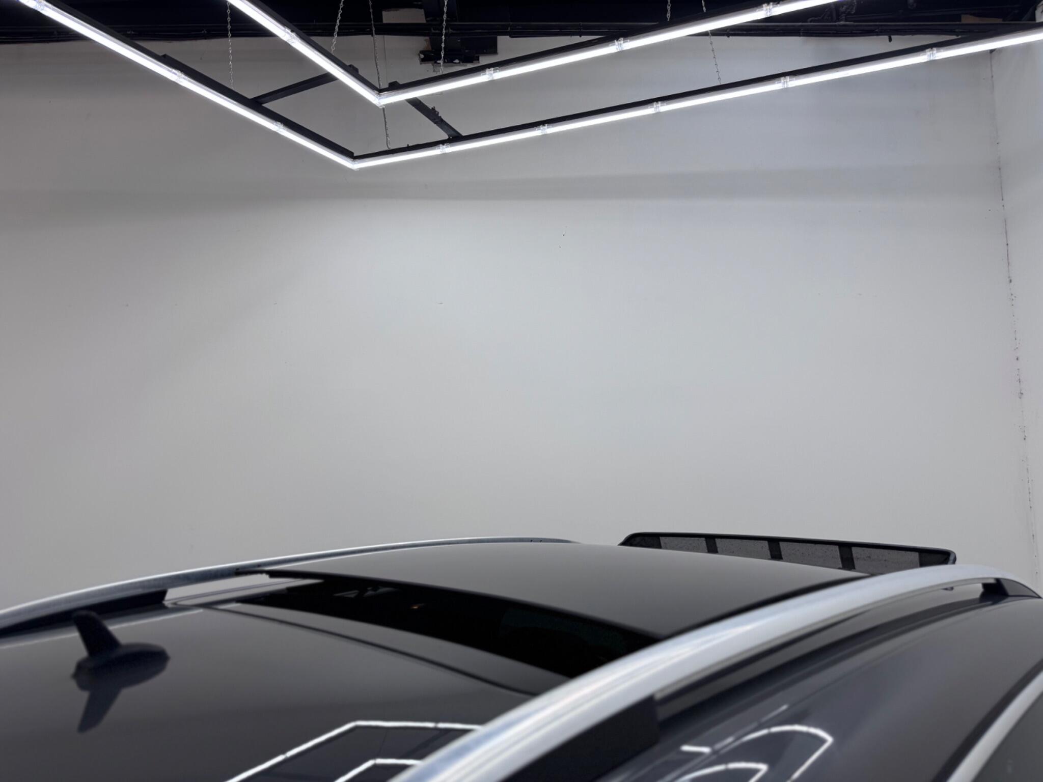 Volkswagen Tiguan view 17