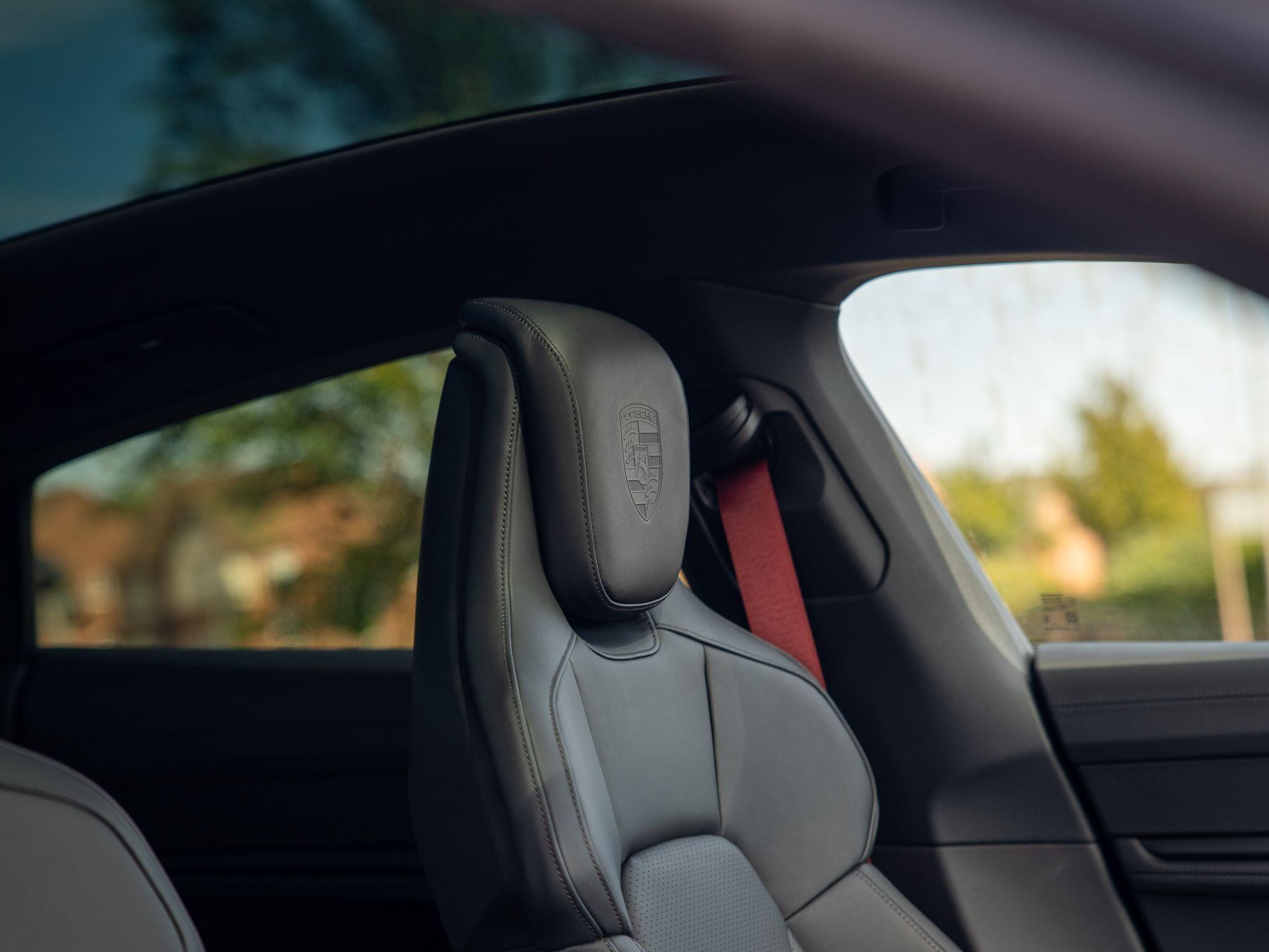 Porsche Taycan view 13