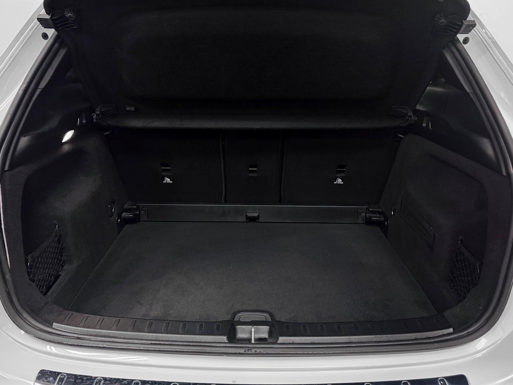 Mercedes-Benz Gla view 7
