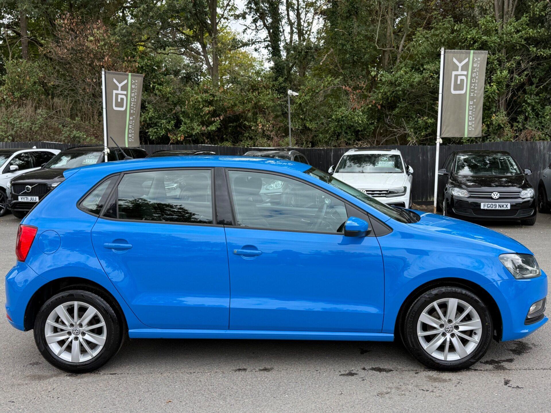 Volkswagen Polo view 5