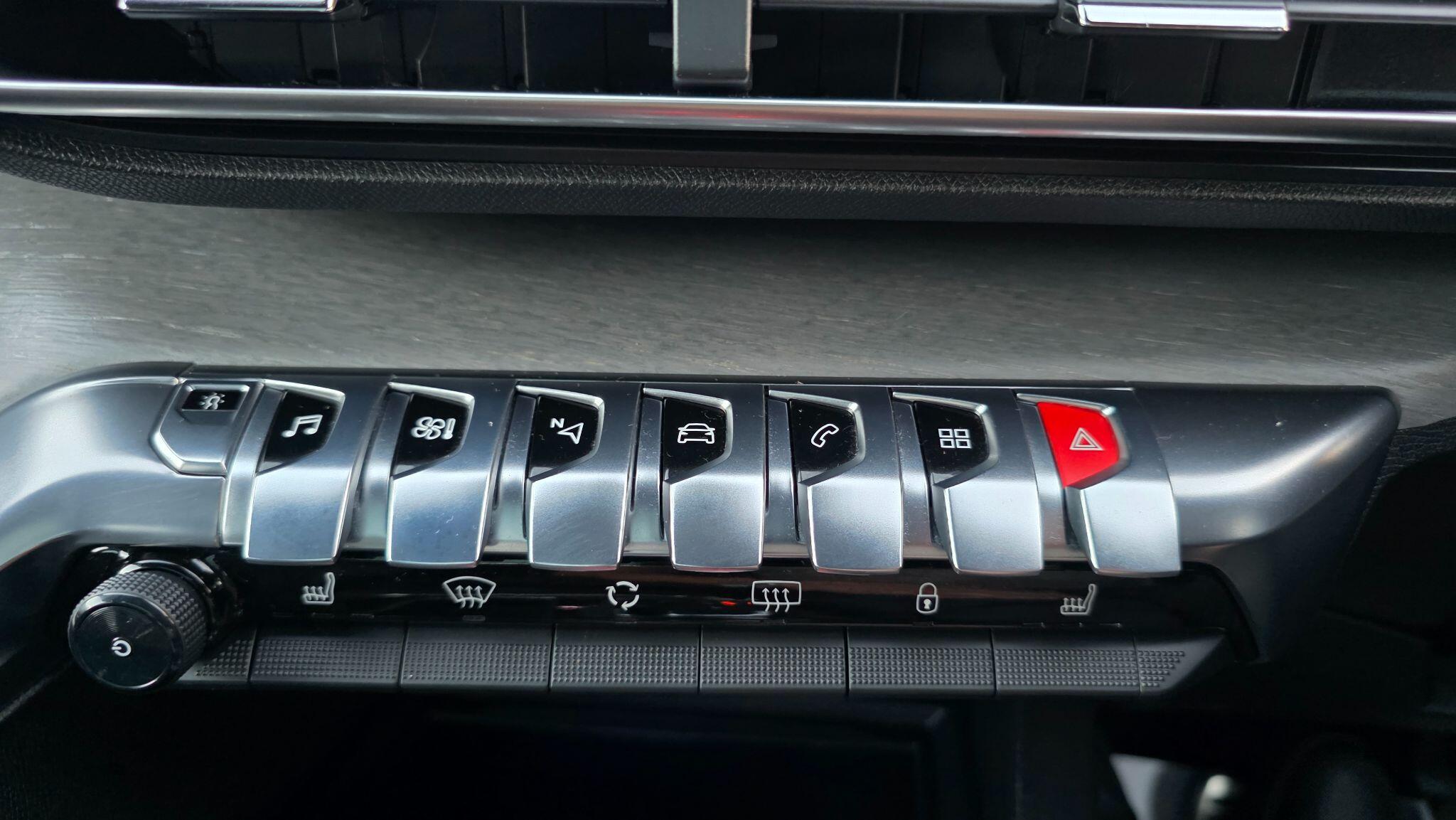 Peugeot 3008 view 22