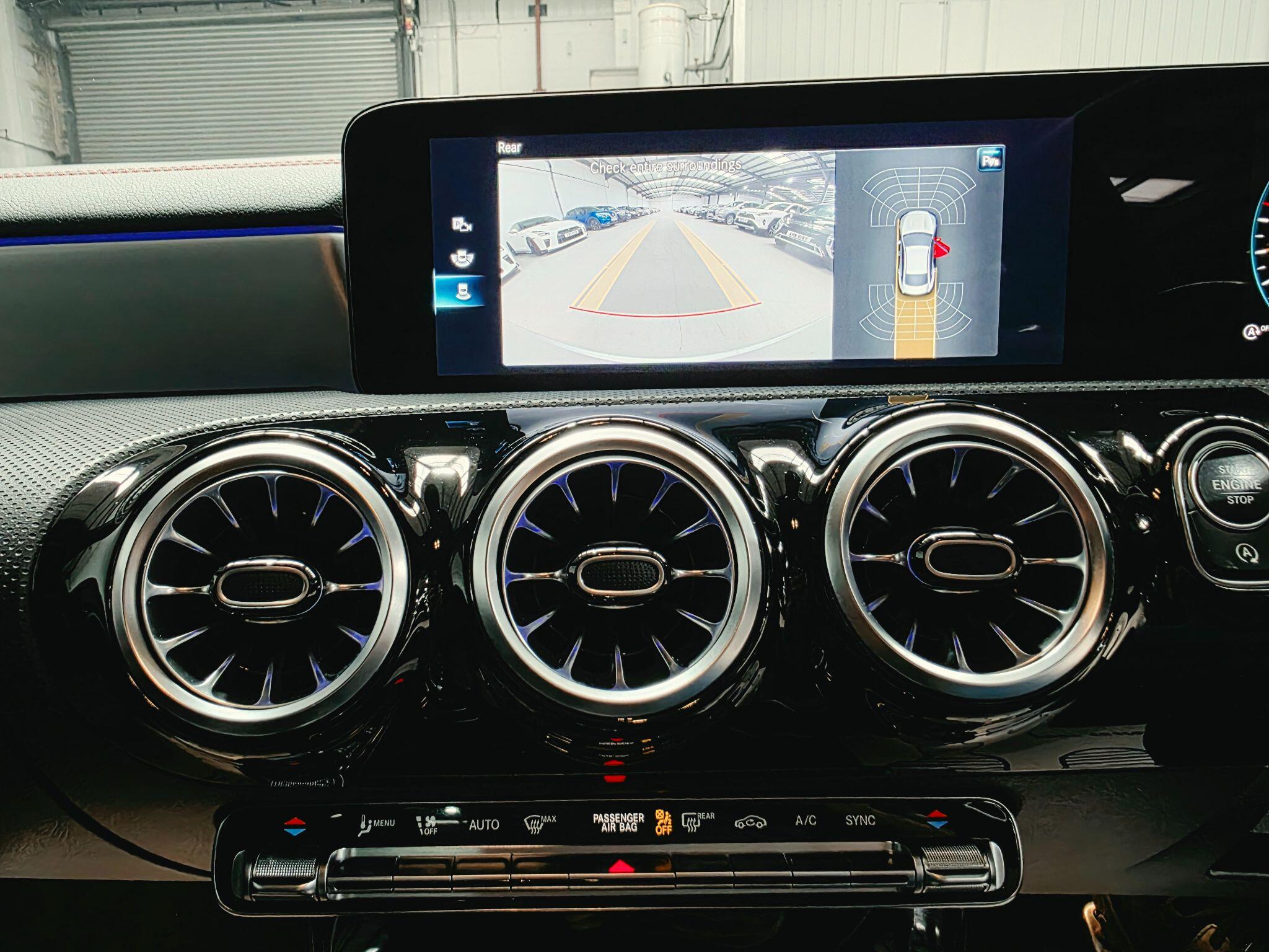Mercedes-Benz Cla view 8