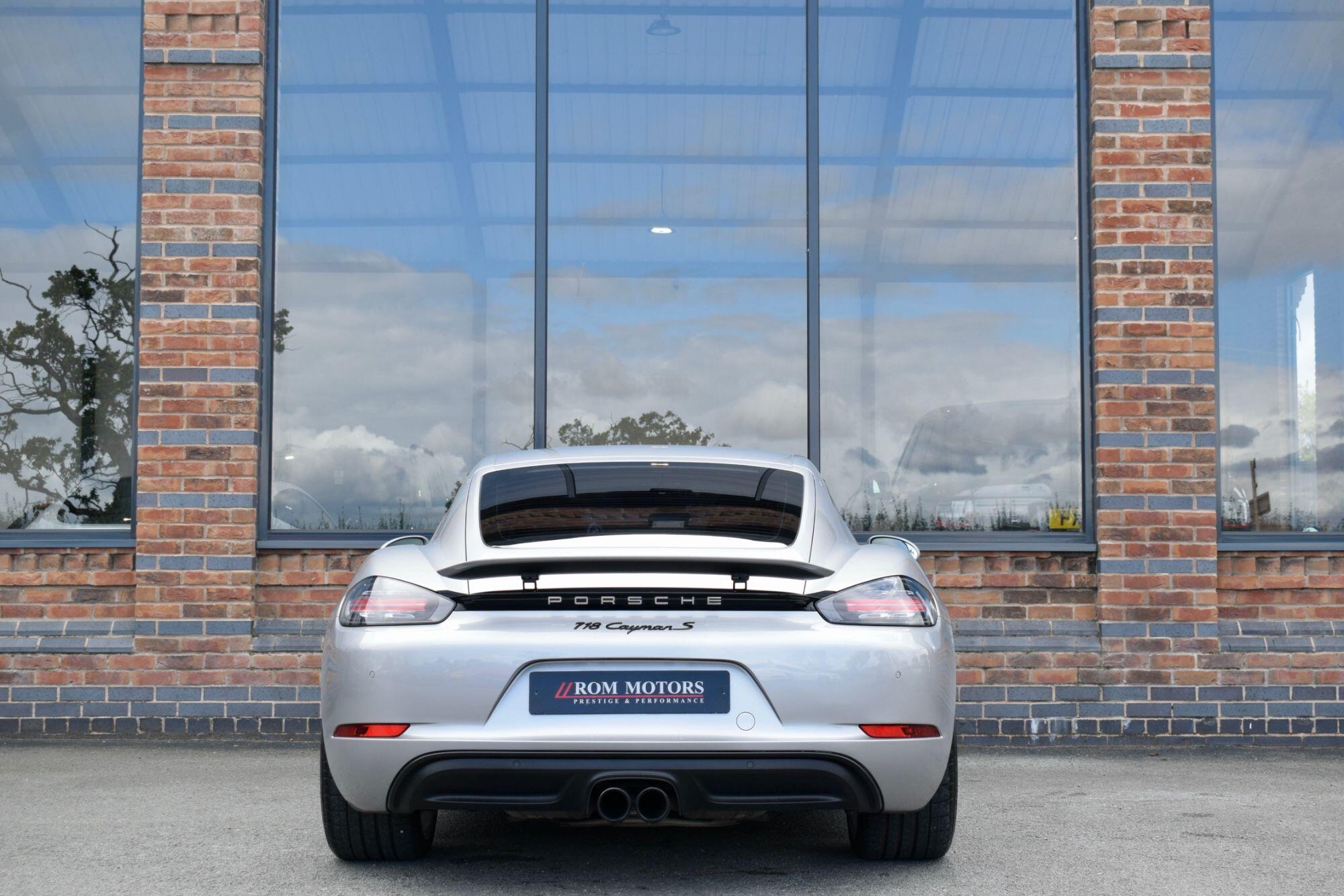 Porsche Cayman view 6