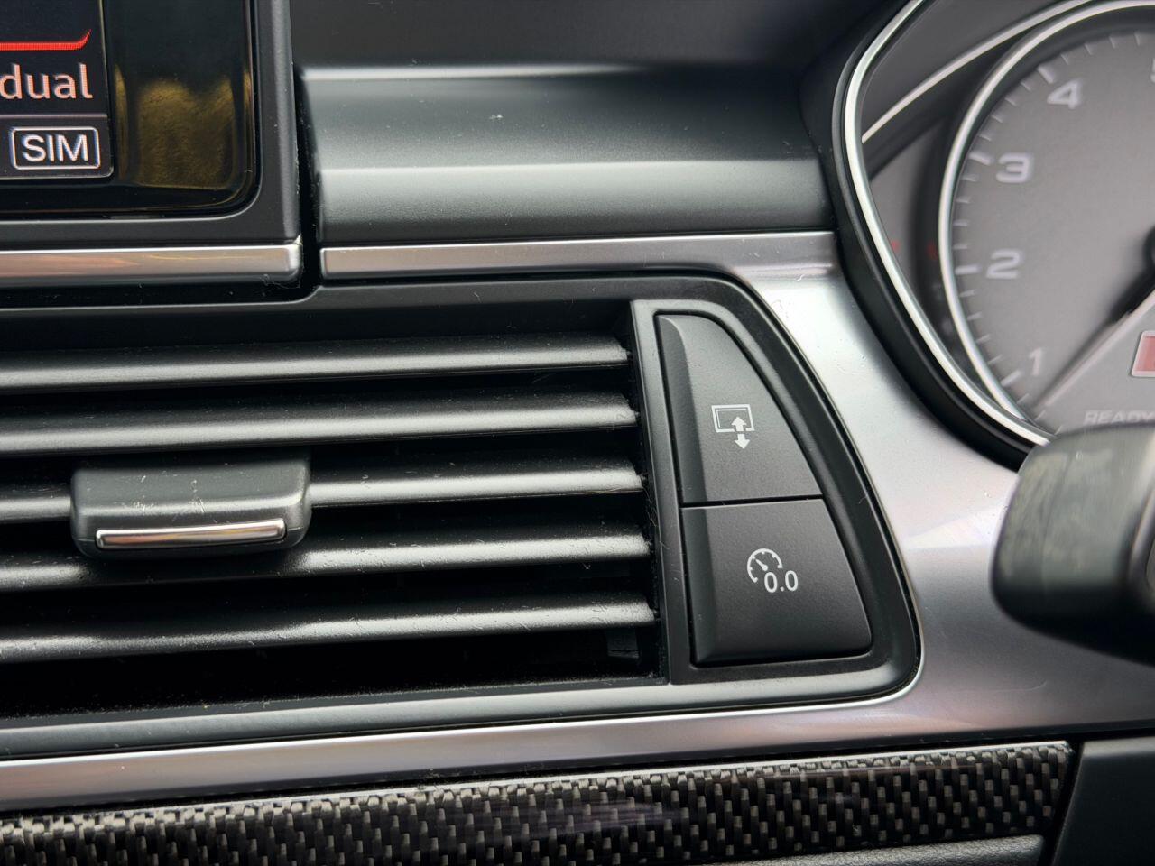 Audi S6 view 32