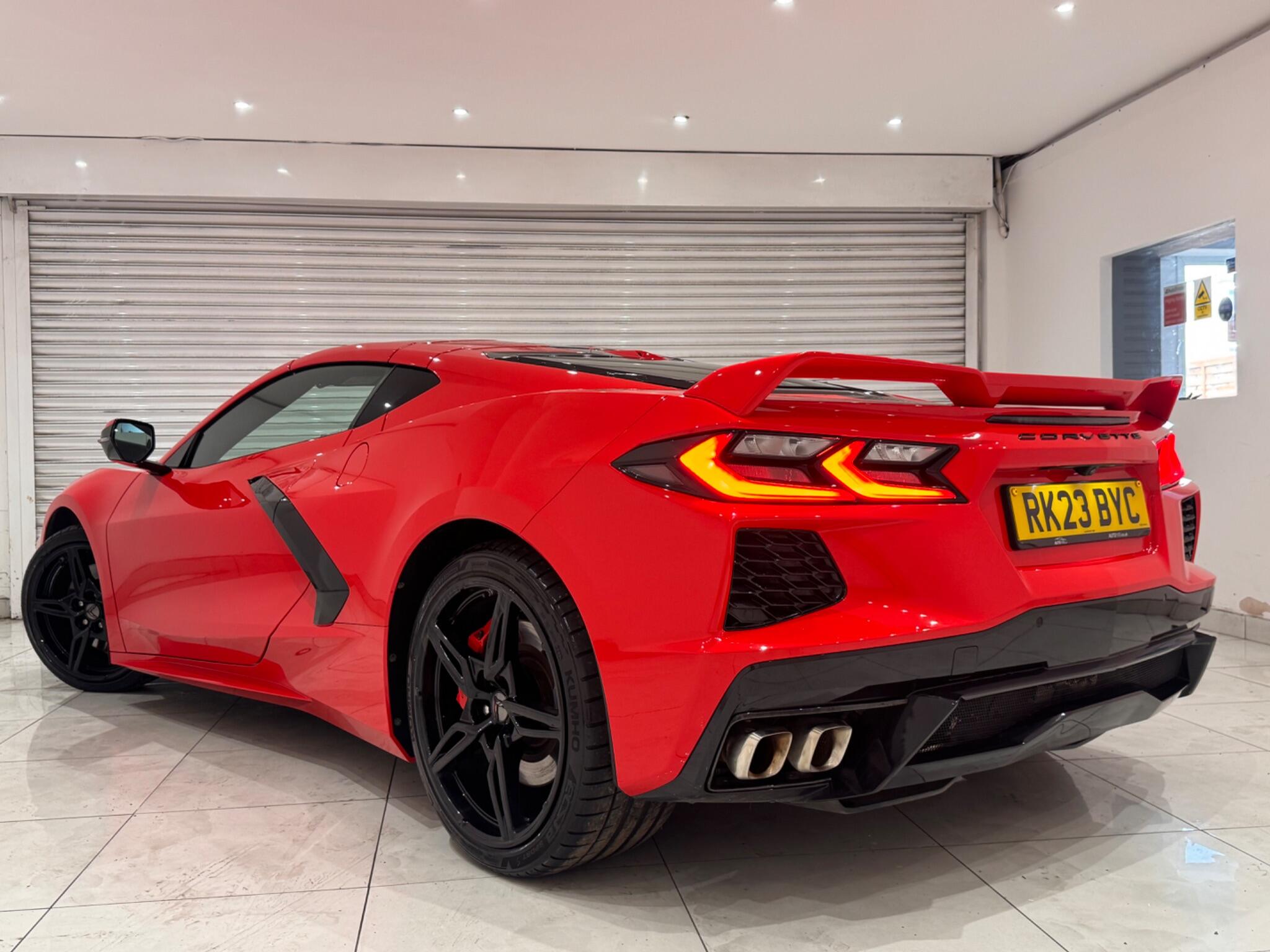 Chevrolet Corvette view 5