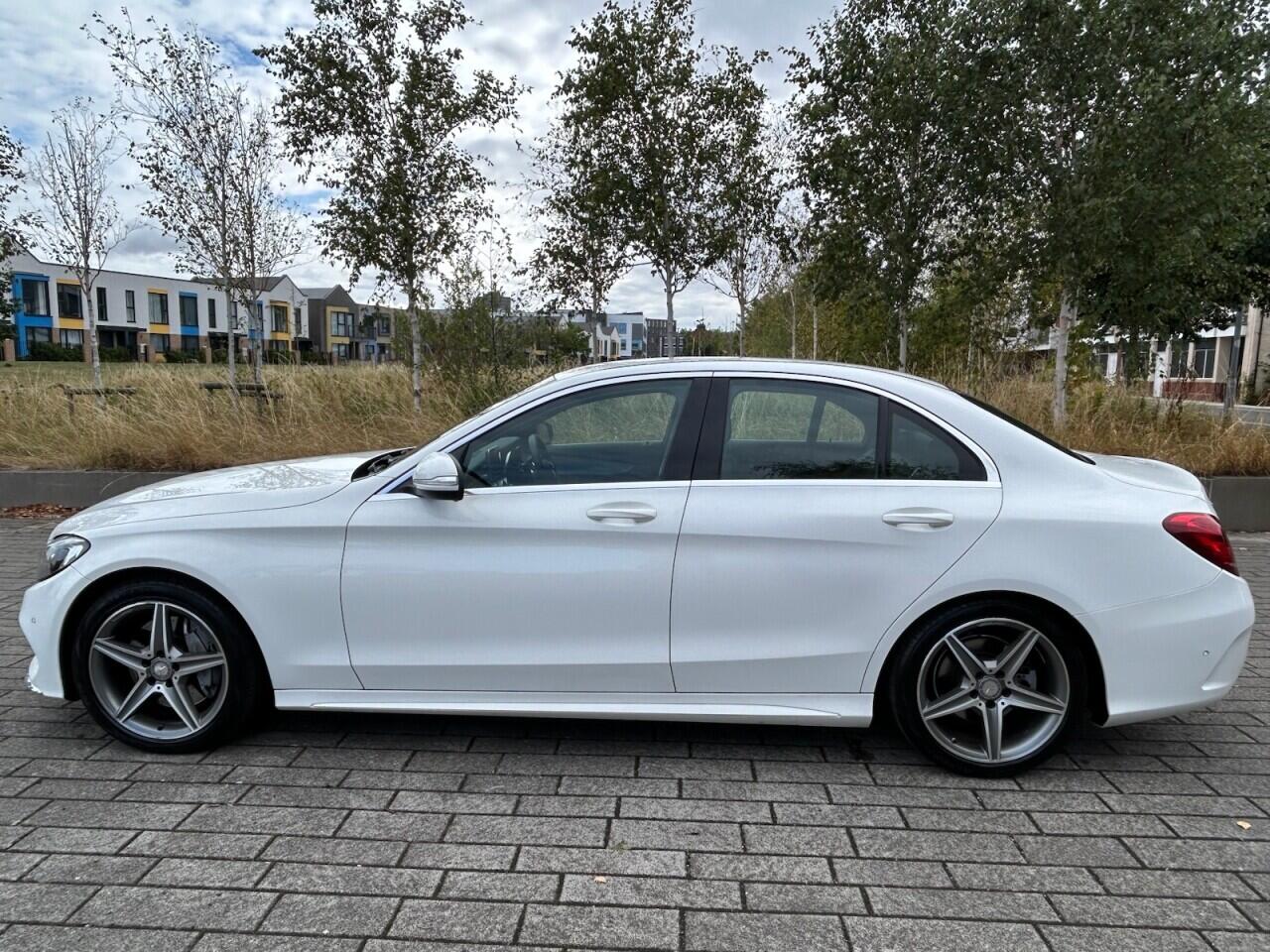 Mercedes-Benz C-Class view 15