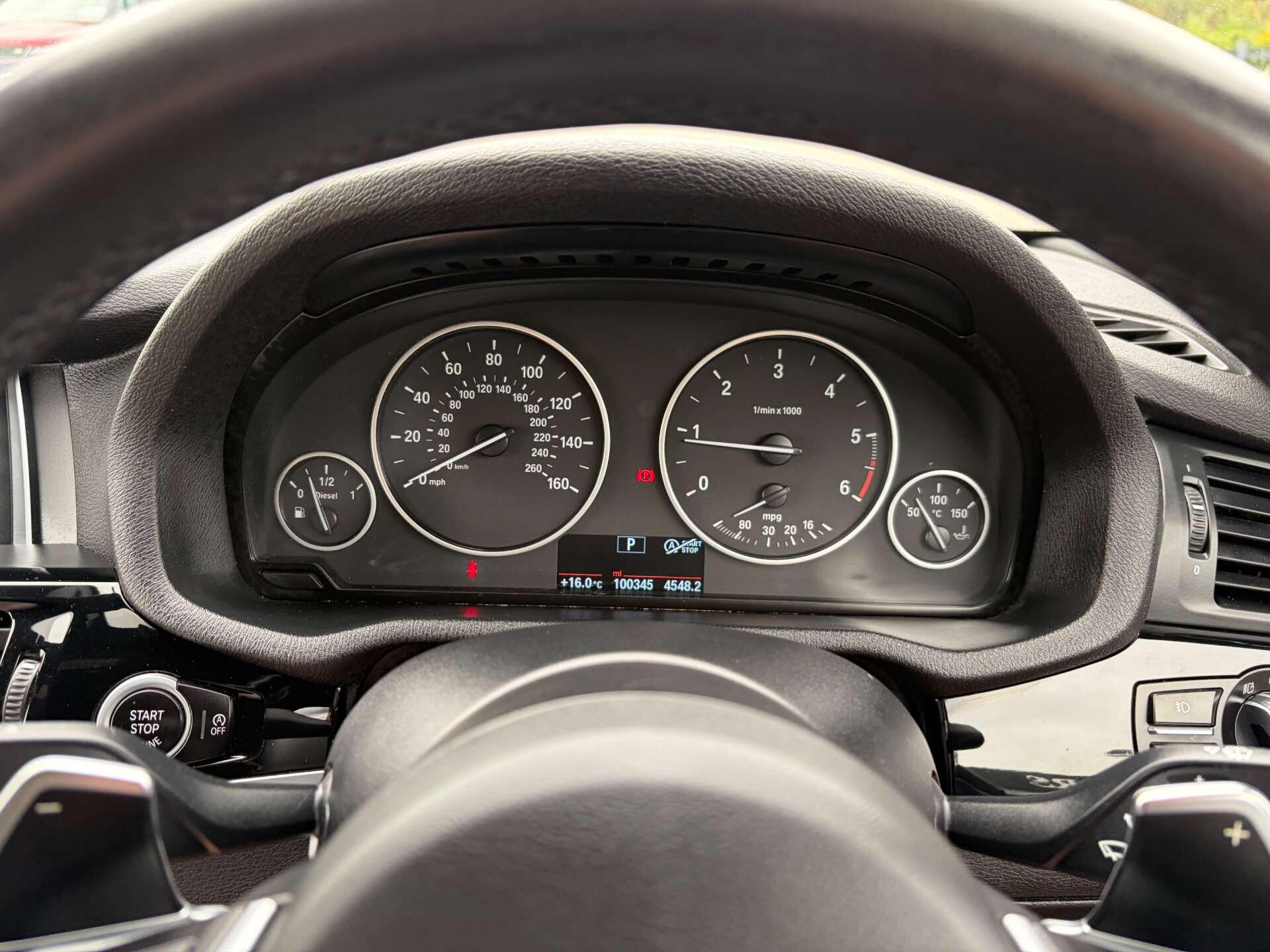 BMW X4 view 38