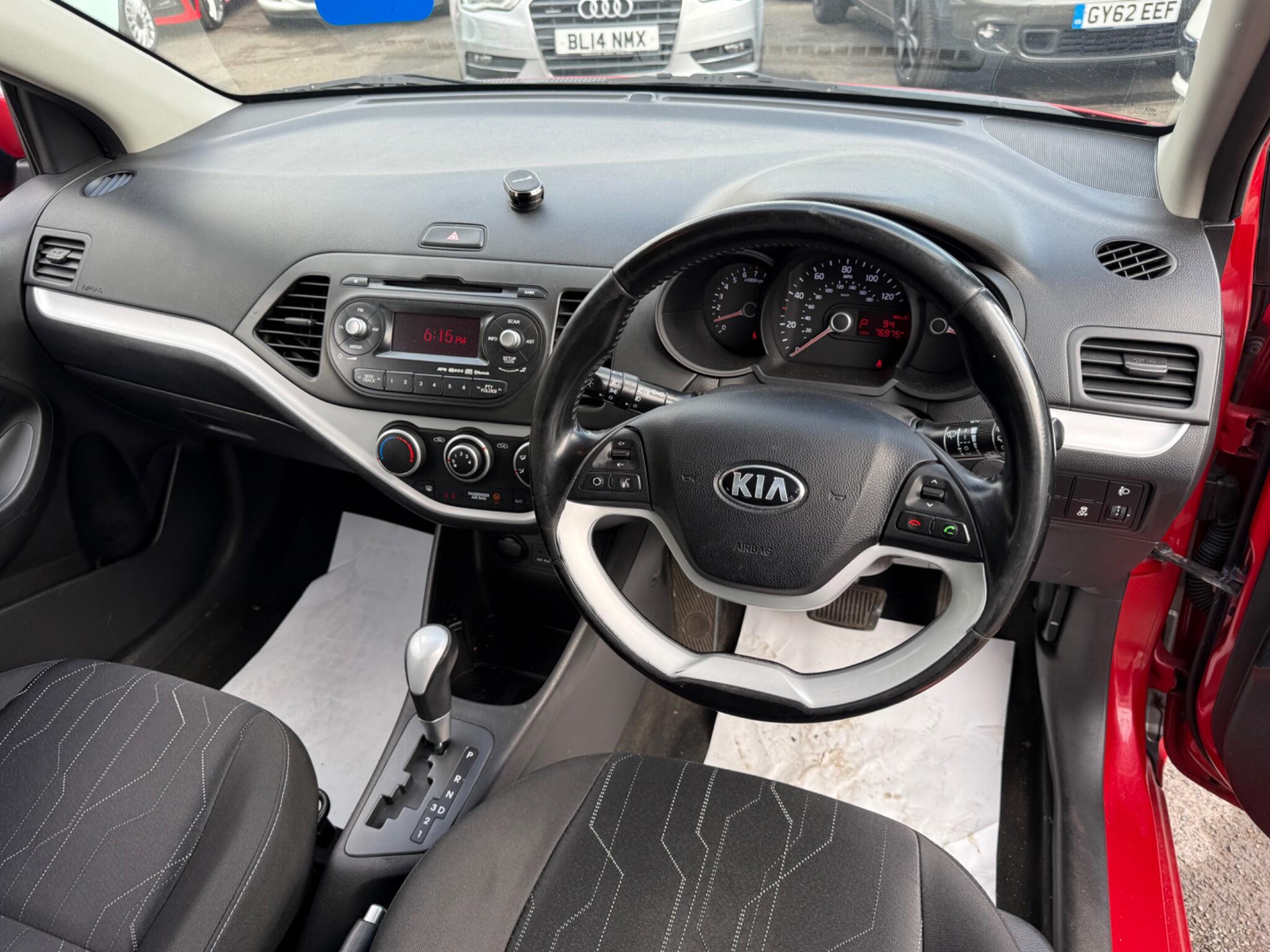Kia Picanto - Image 31
