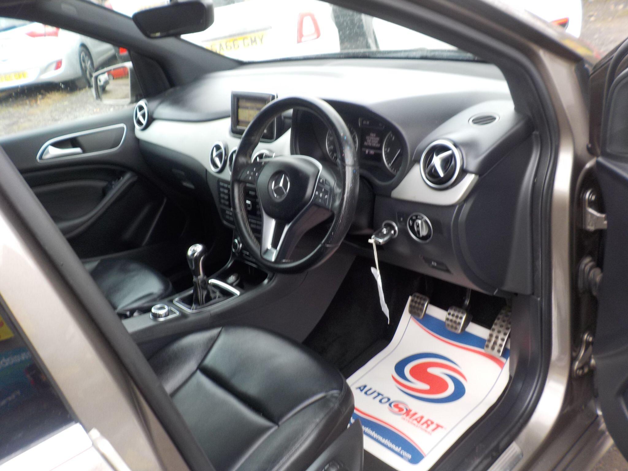 Mercedes-Benz B Class 1.8 B180 CDI BlueEfficiency Sport Euro 5 (s/s) 5dr