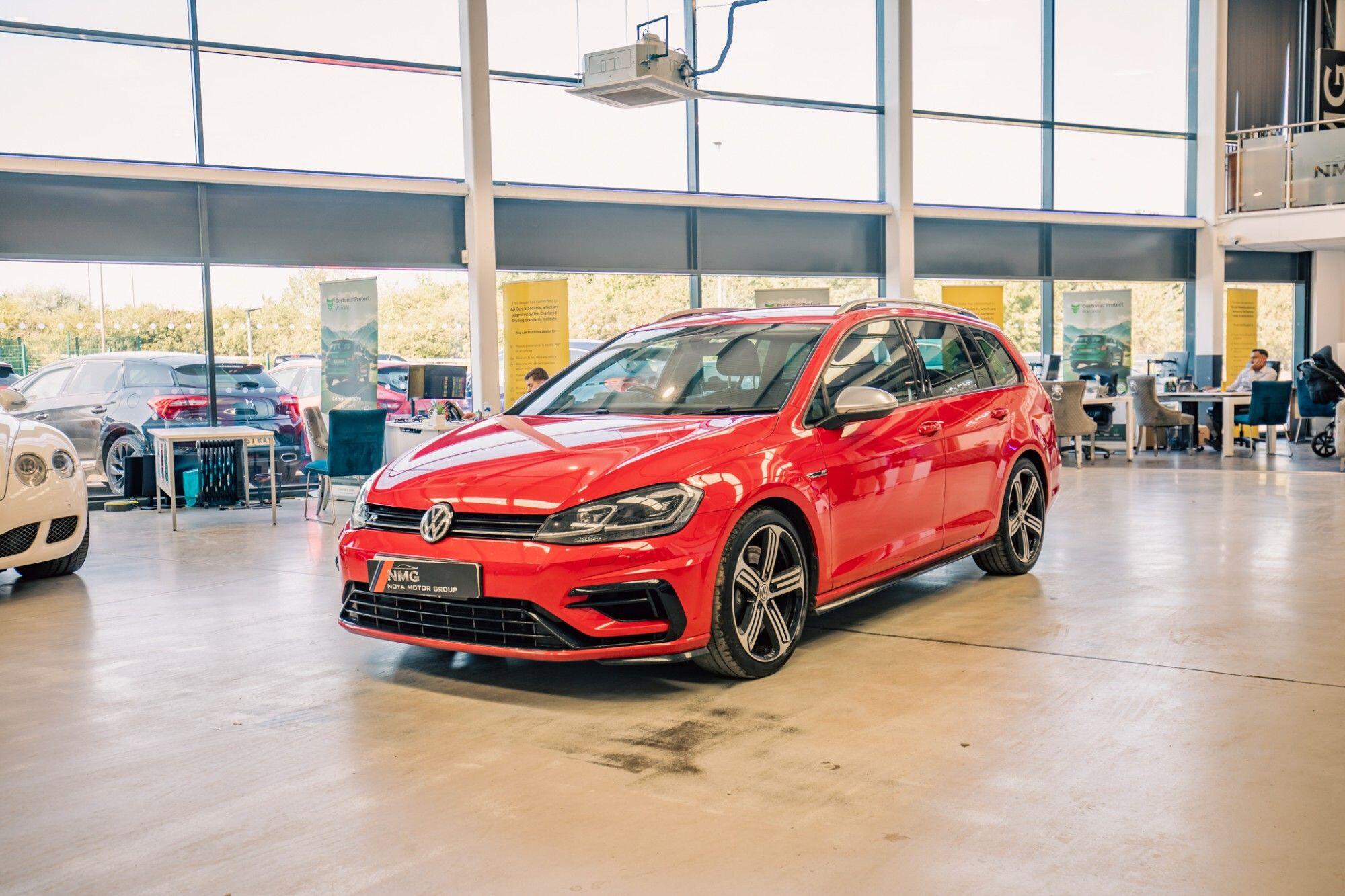 Volkswagen Golf view 9