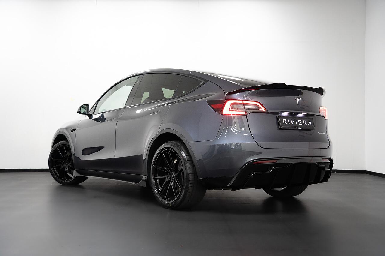 Tesla Model Y view 34