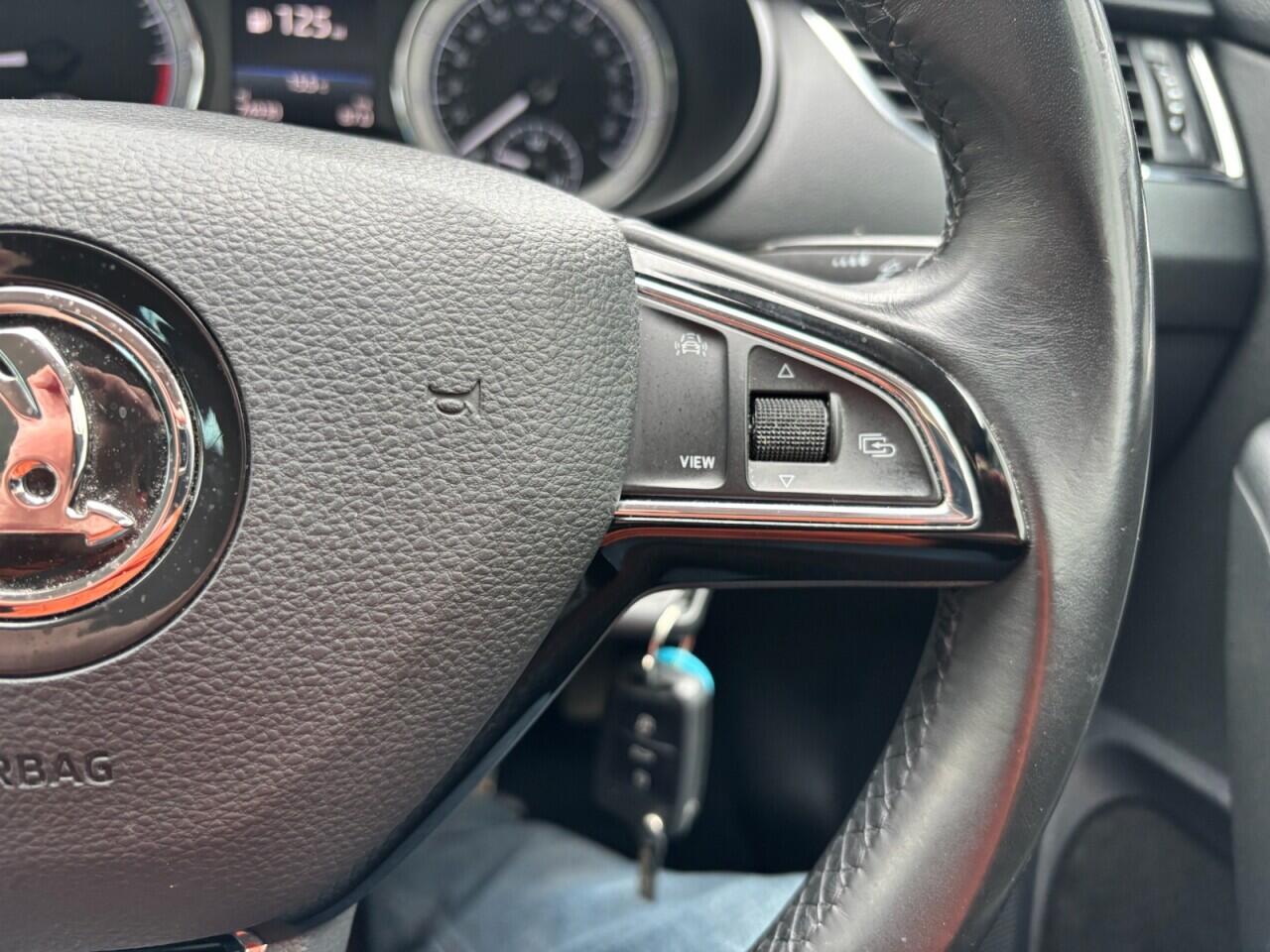 Skoda Octavia view 22