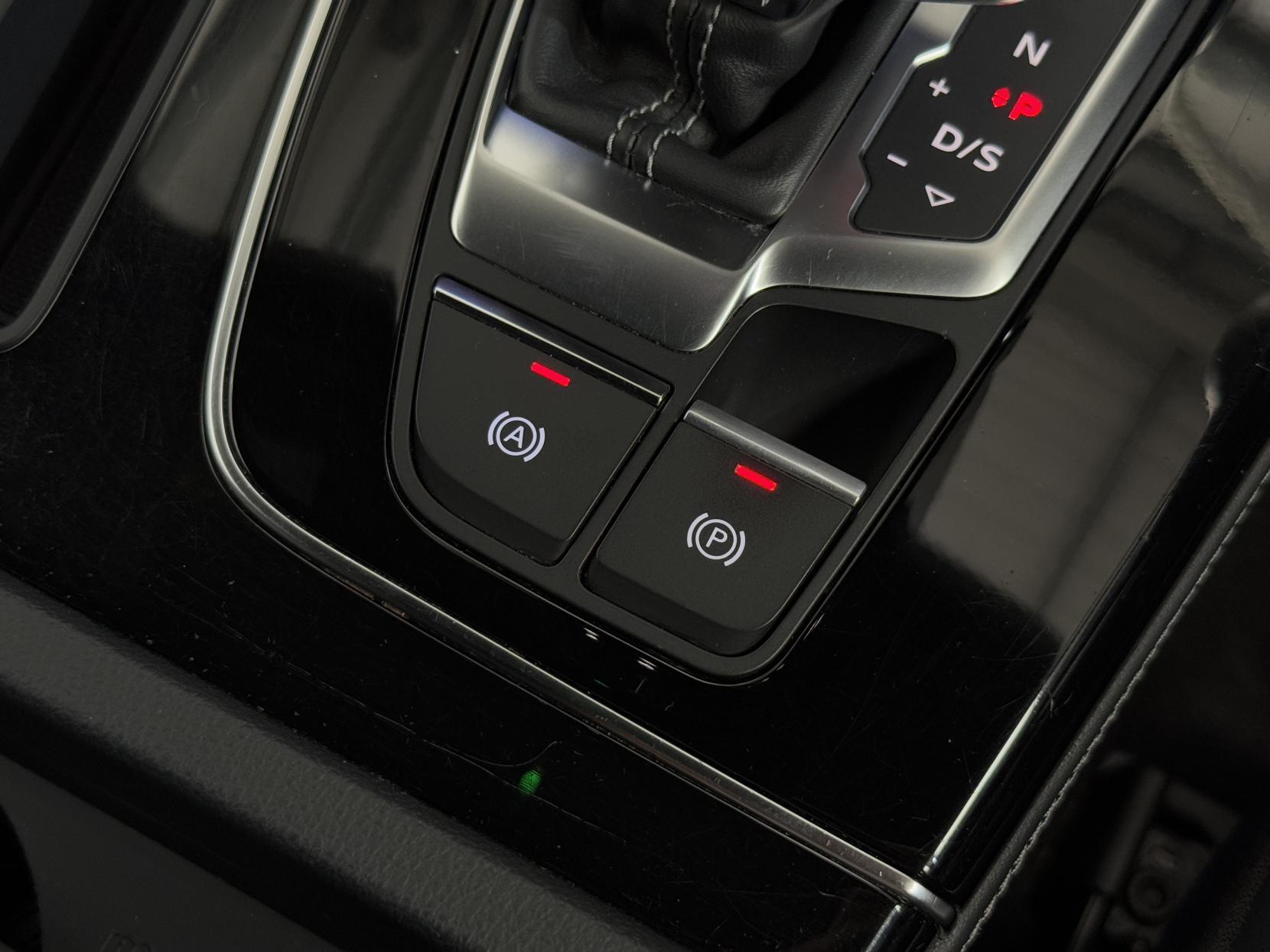 Audi Q5 view 33