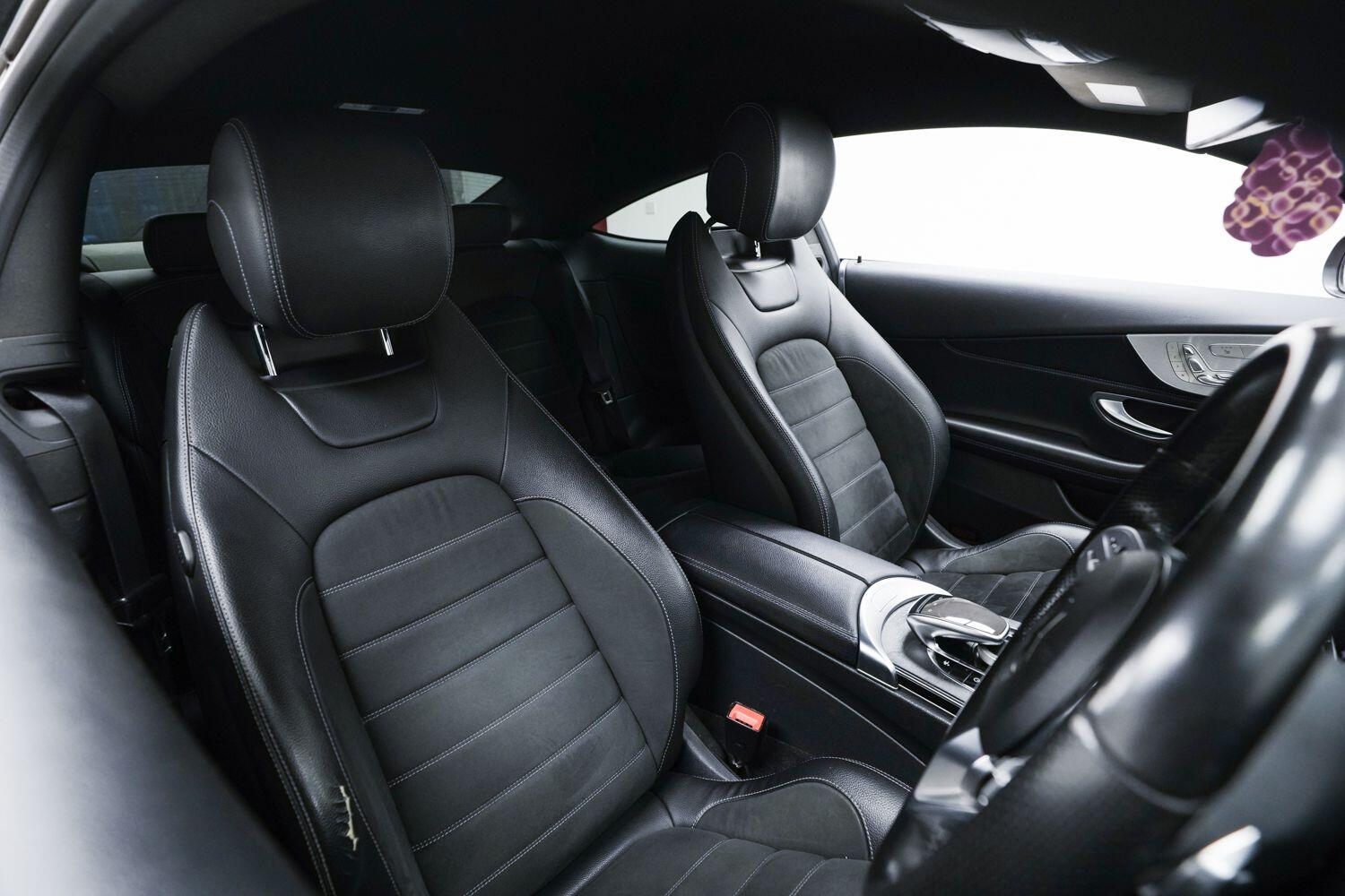 Mercedes-Benz C Class view 9