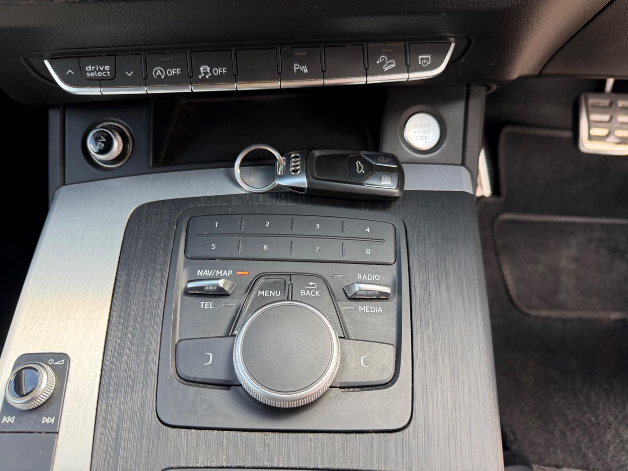 Audi Q5 view 31