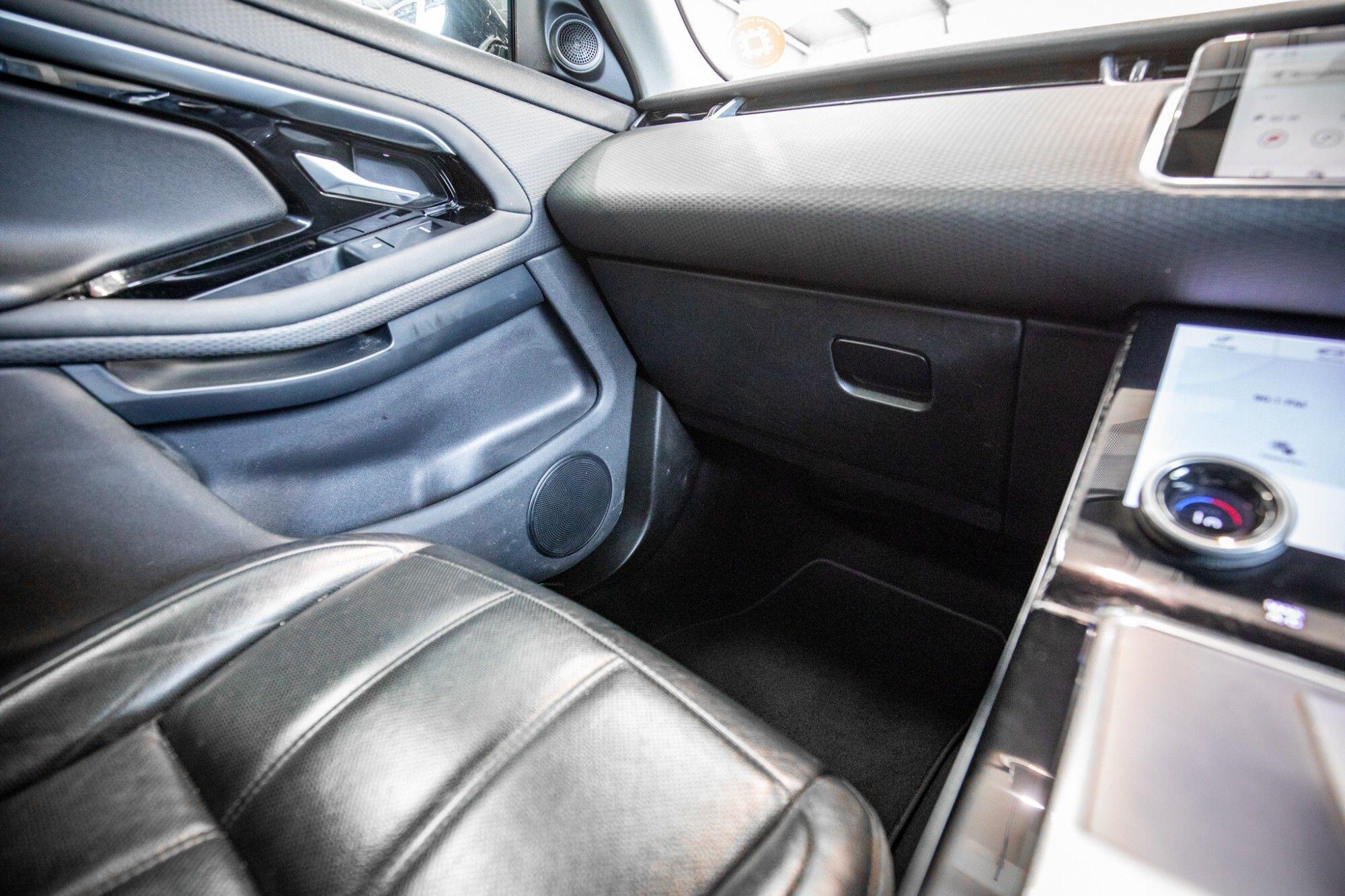 Land Rover Range Rover Evoque view 23