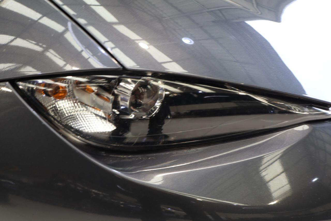 Mazda MX-5 view 6