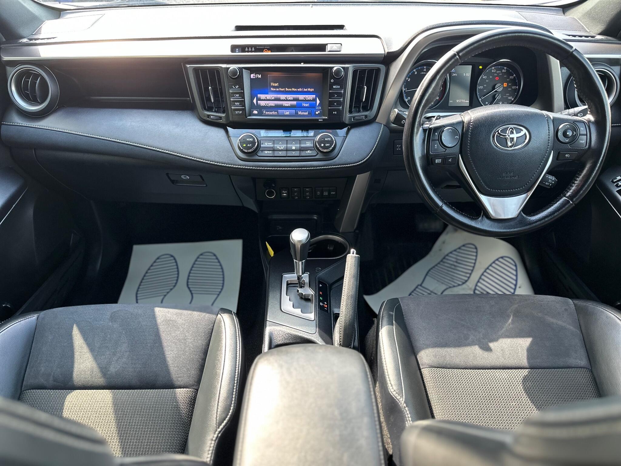 Toyota Rav4 view 25