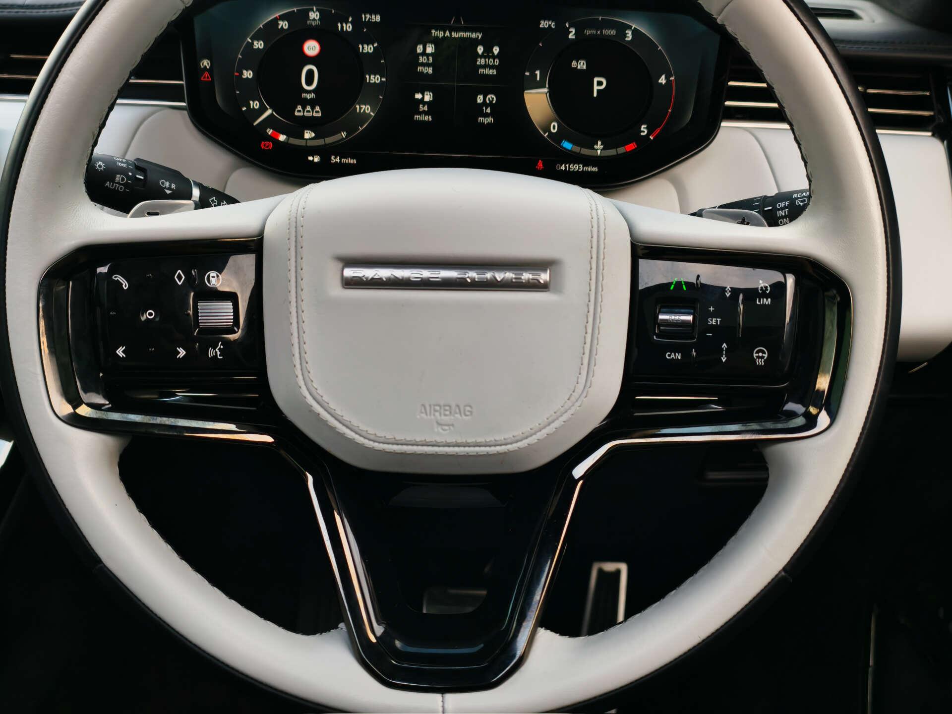Land Rover Range Rover Sport view 32