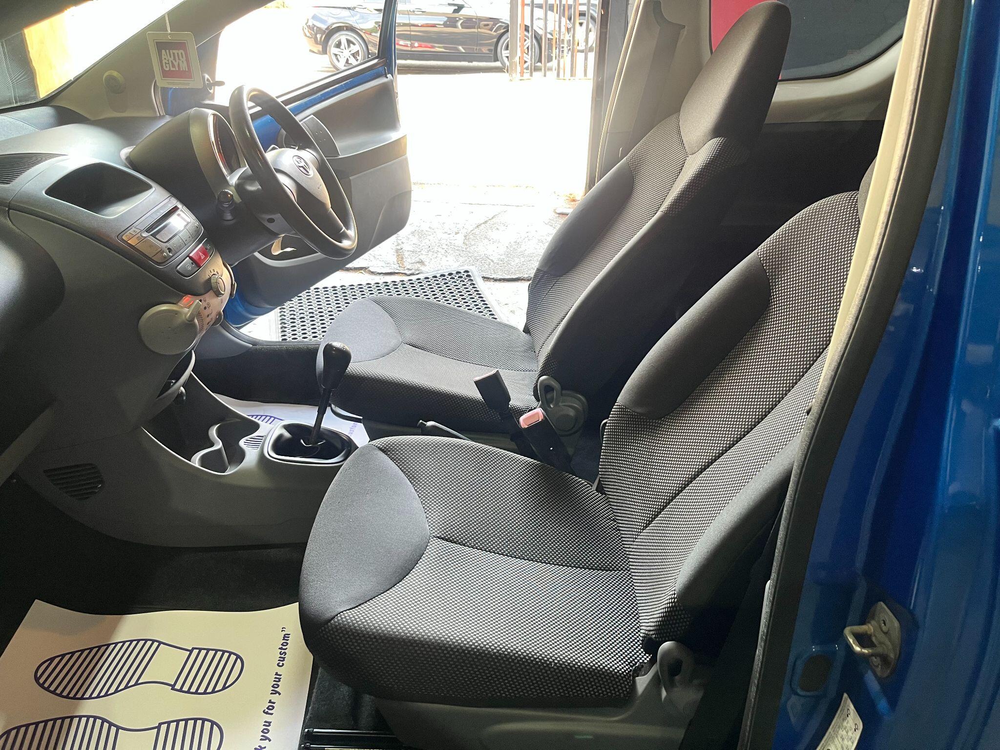 Toyota Aygo view 13
